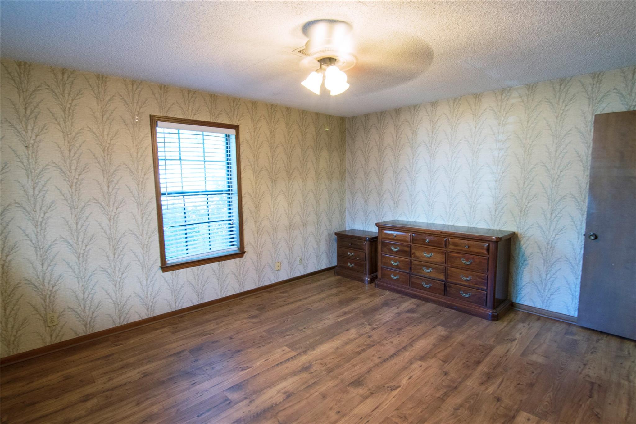 209 Simpson St Property Photo 21