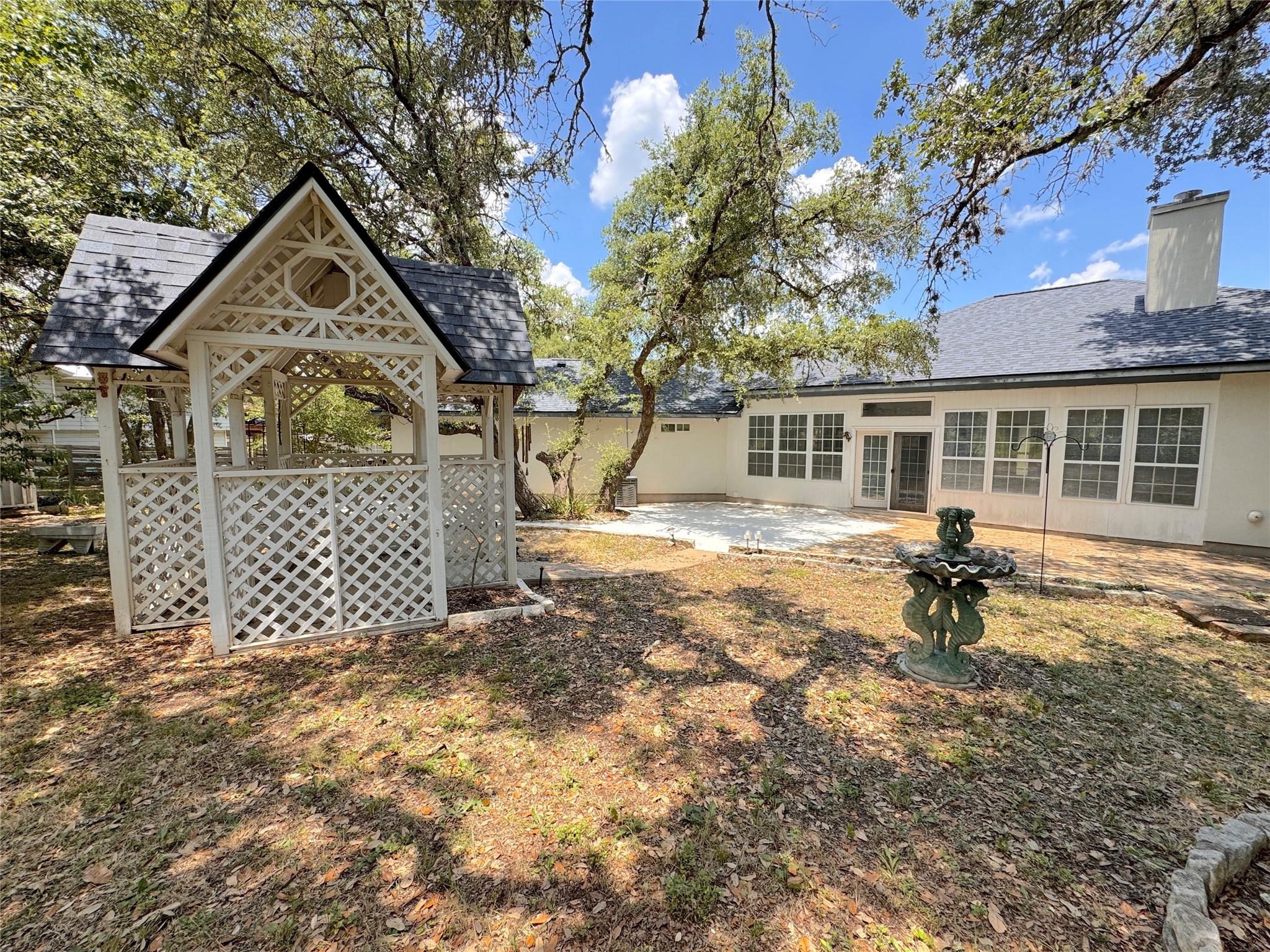 1596 Patty Dr Property Photo 8