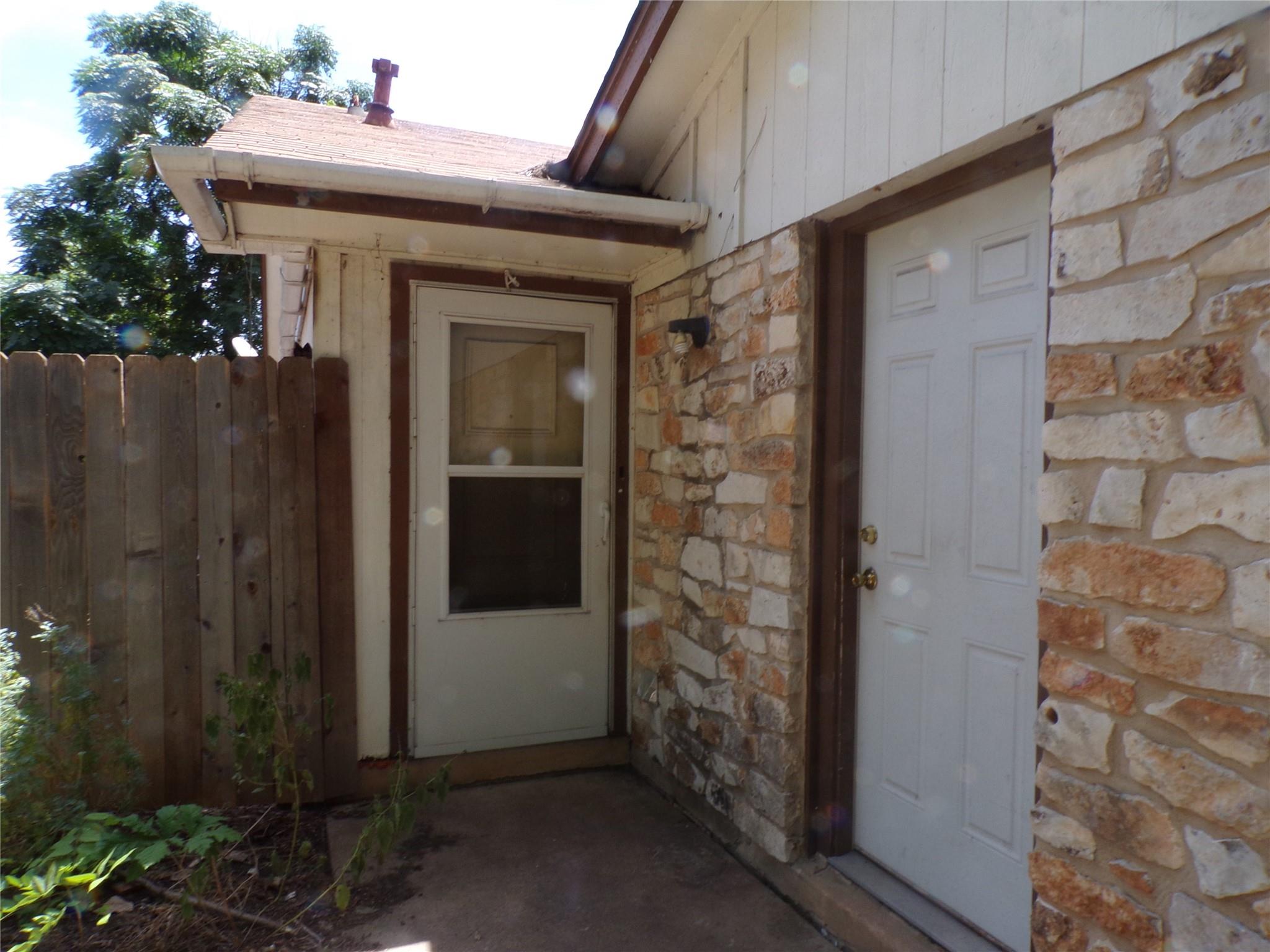 12815 Hymeadow Dr A Property Photo 3