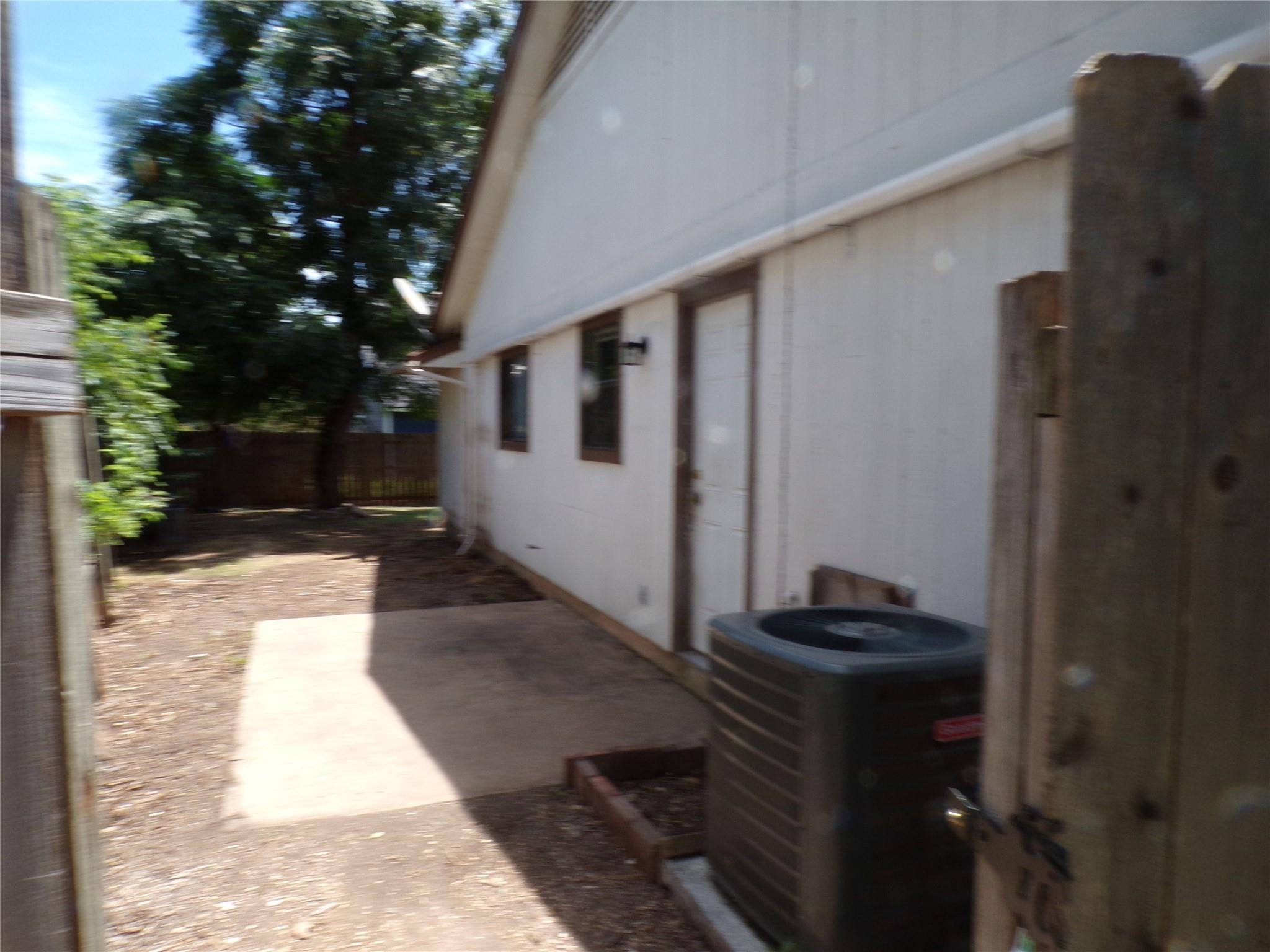 12815 Hymeadow Dr A Property Photo 4