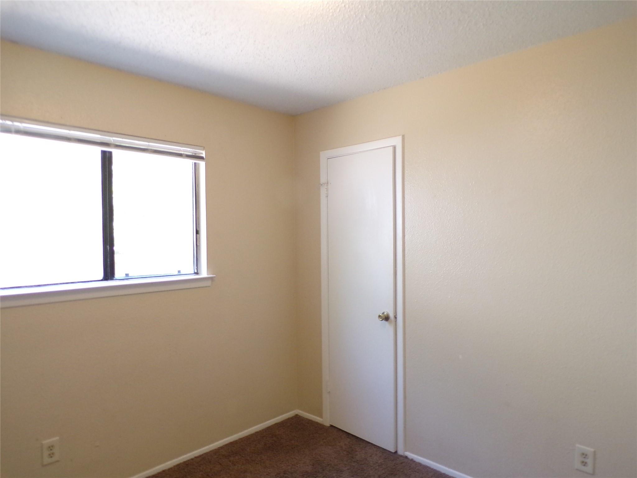12815 Hymeadow Dr A Property Photo 10
