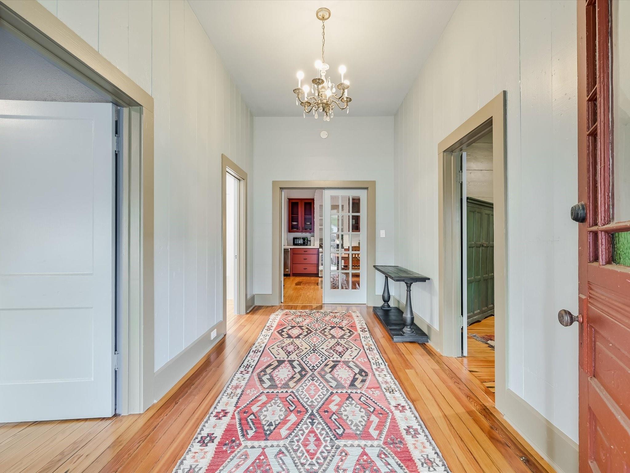300 Garwood St Property Photo 6