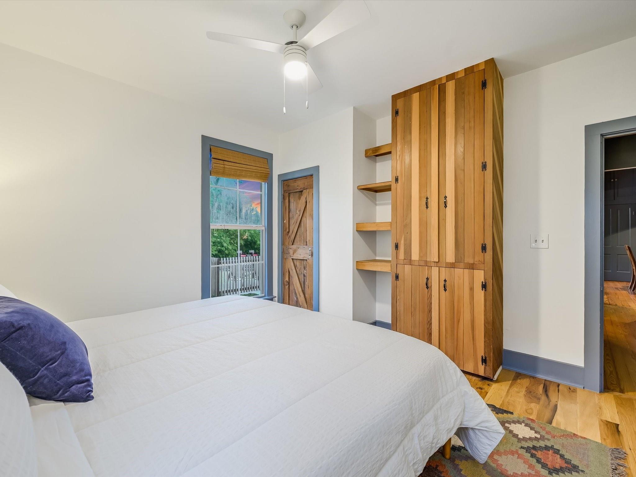 300 Garwood St Property Photo 16