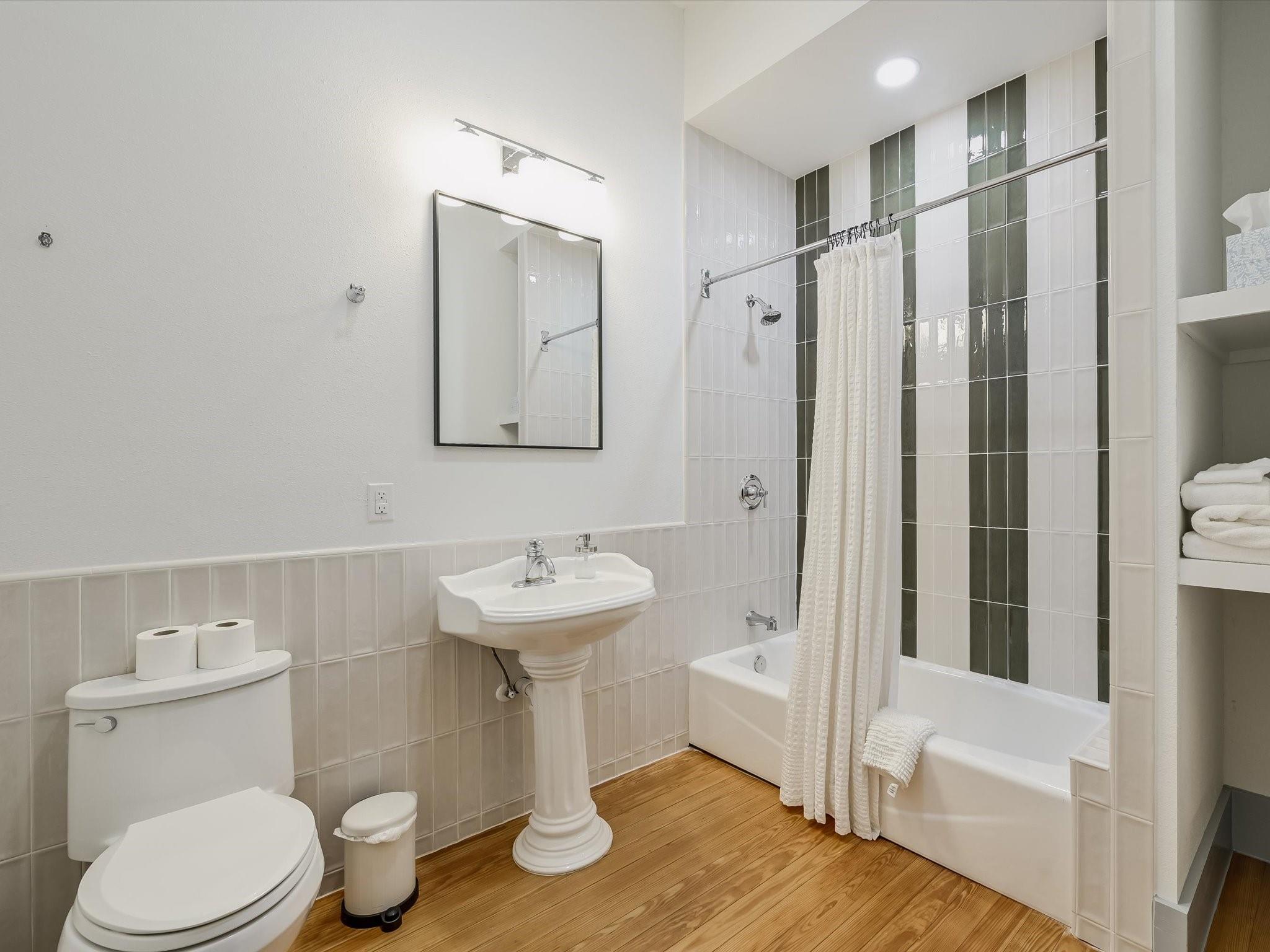 300 Garwood St Property Photo 19