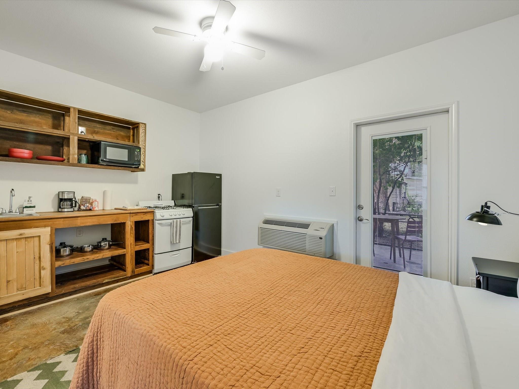 300 Garwood St Property Photo 23