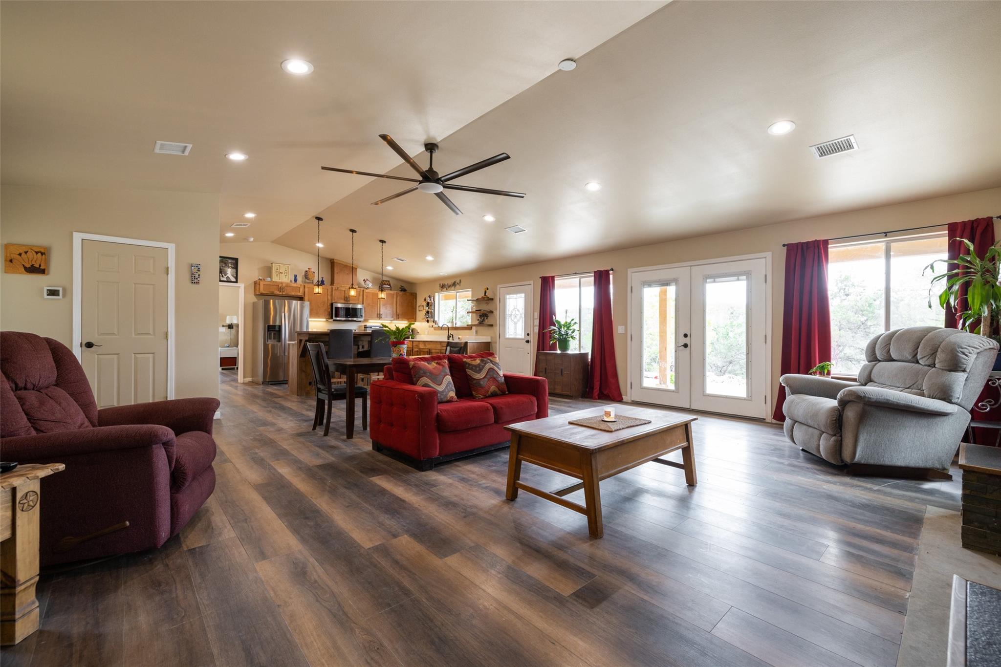 15101 Dexler Dr Property Photo 10
