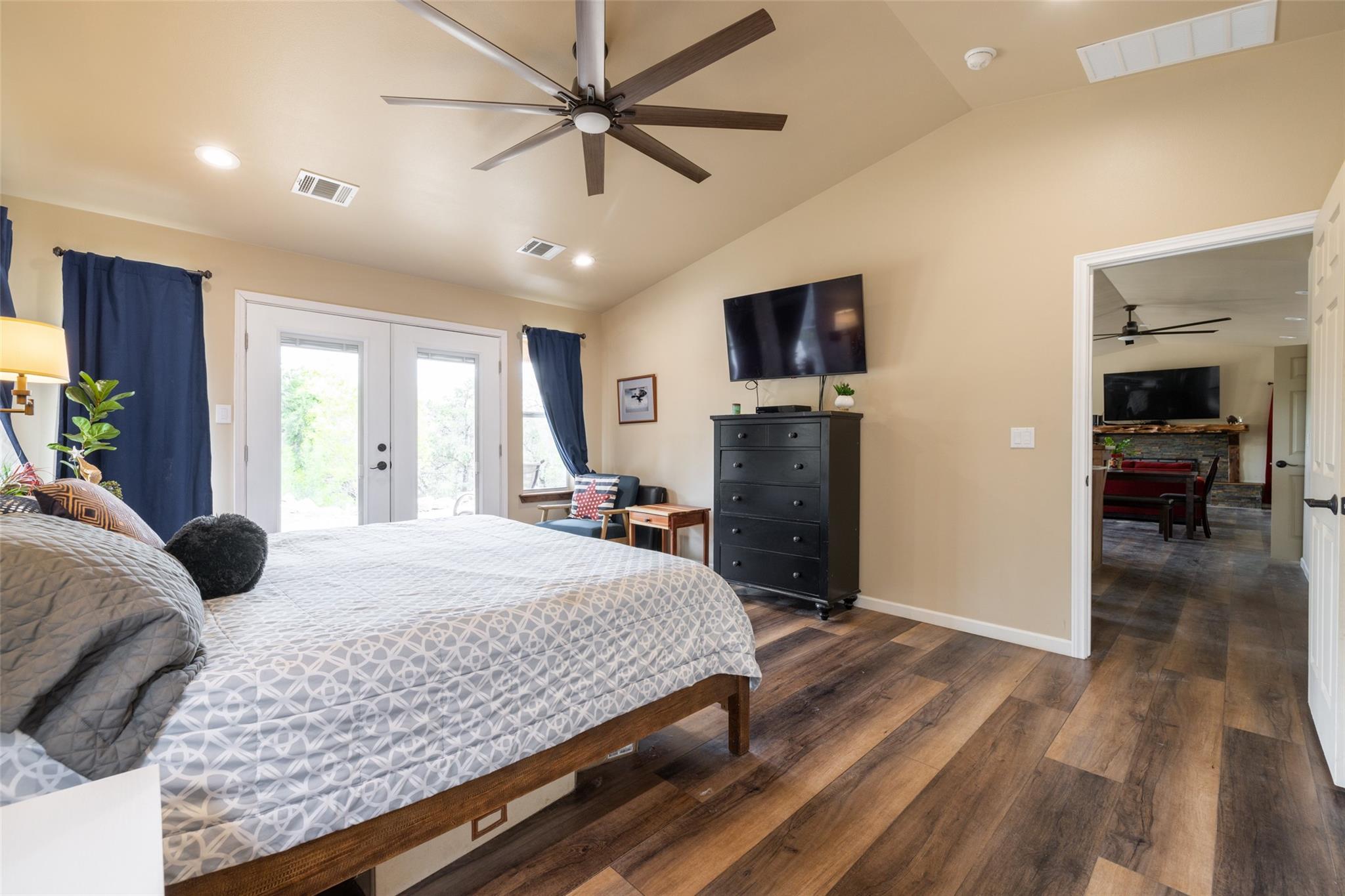 15101 Dexler Dr Property Photo 13