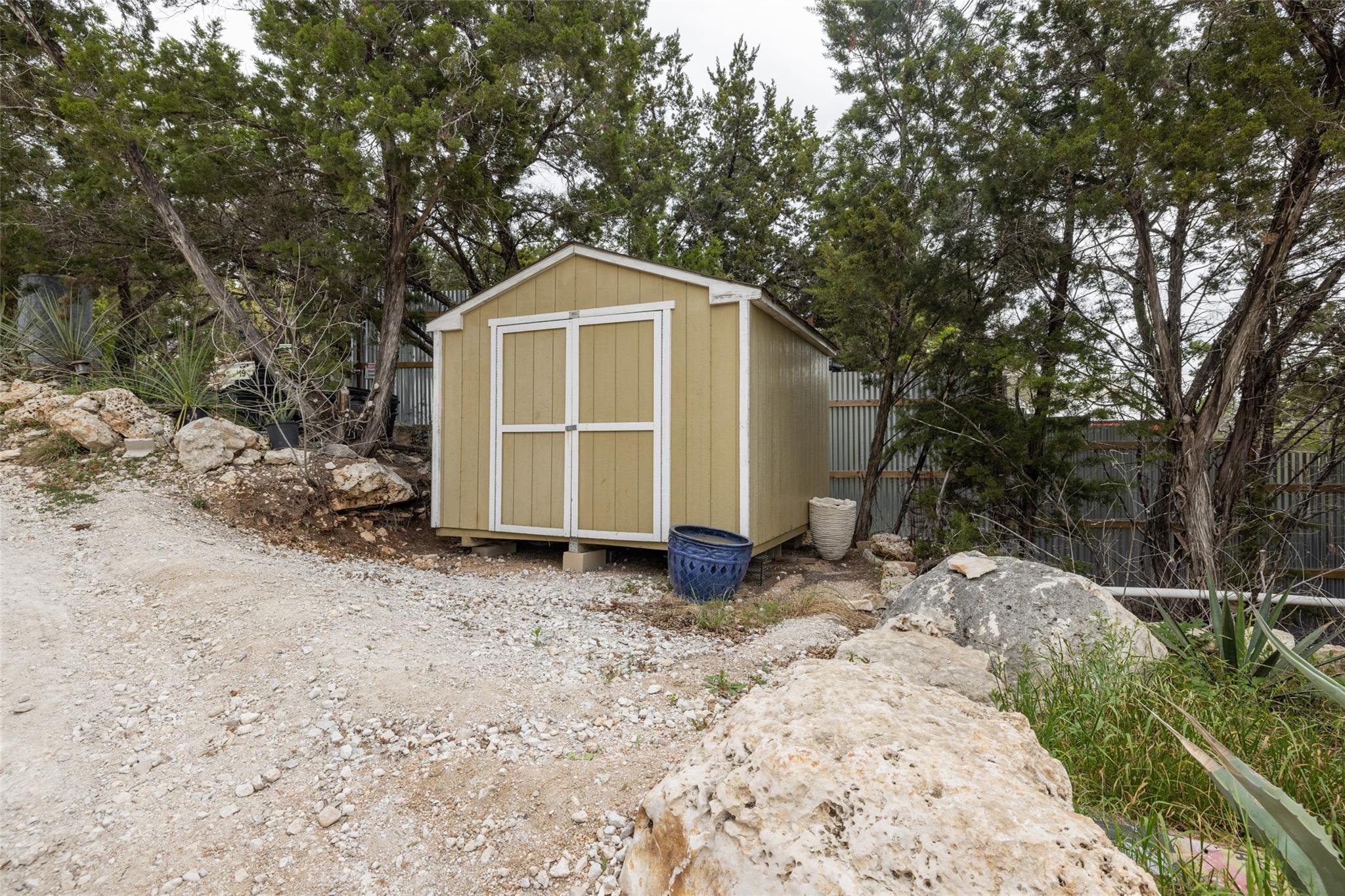 15101 Dexler Dr Property Photo 25