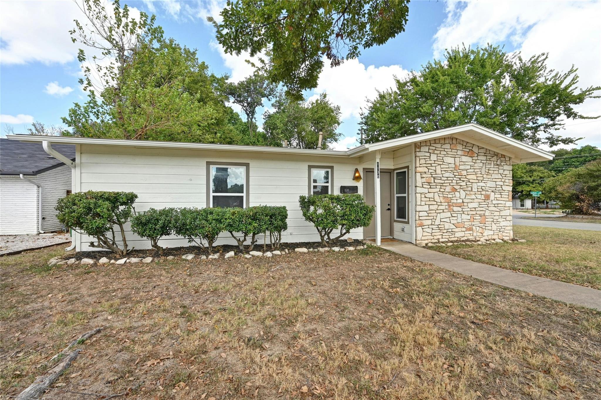 1130 Gardner Rd Property Photo 2