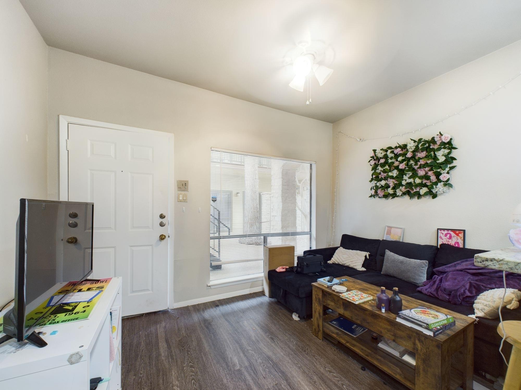 2815 Rio Grande St 101 Property Photo 7
