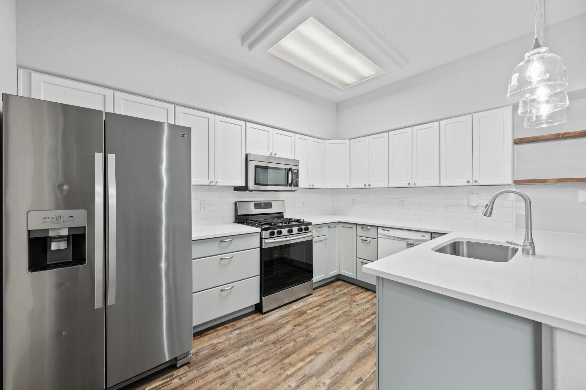 12253 Abbey Glen Ln D Property Photo 8
