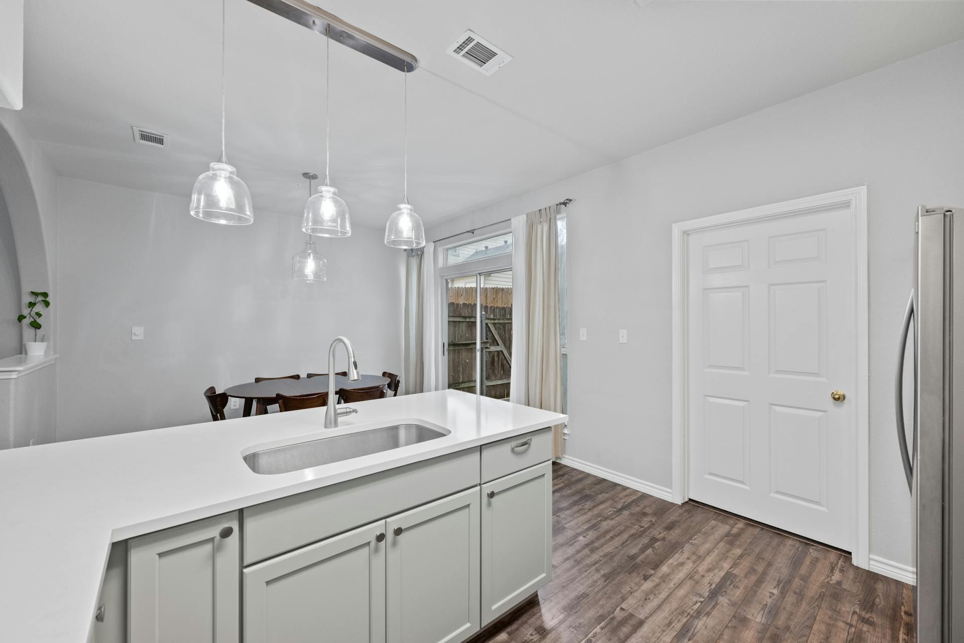 12253 Abbey Glen Ln D Property Photo 11