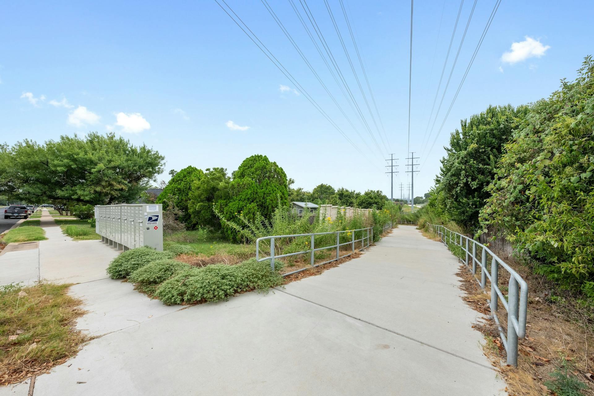 12253 Abbey Glen Ln D Property Photo 31