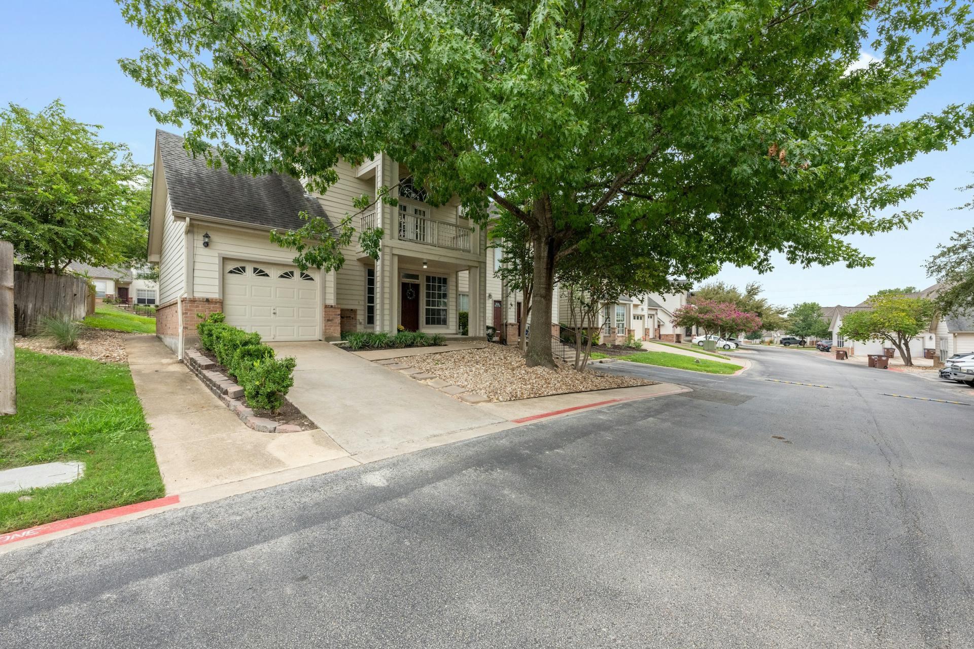 12253 Abbey Glen Ln D Property Photo 37