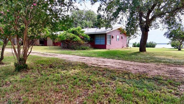 110 W Lakecrest Dr Property Photo 3