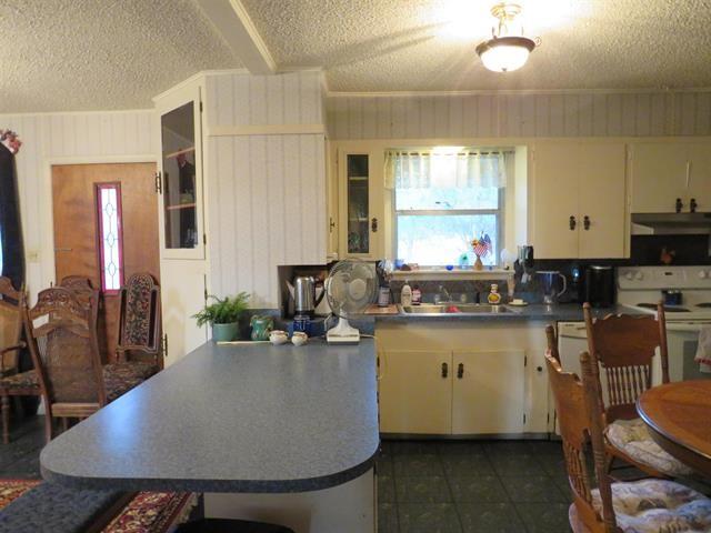110 W Lakecrest Dr Property Photo 25