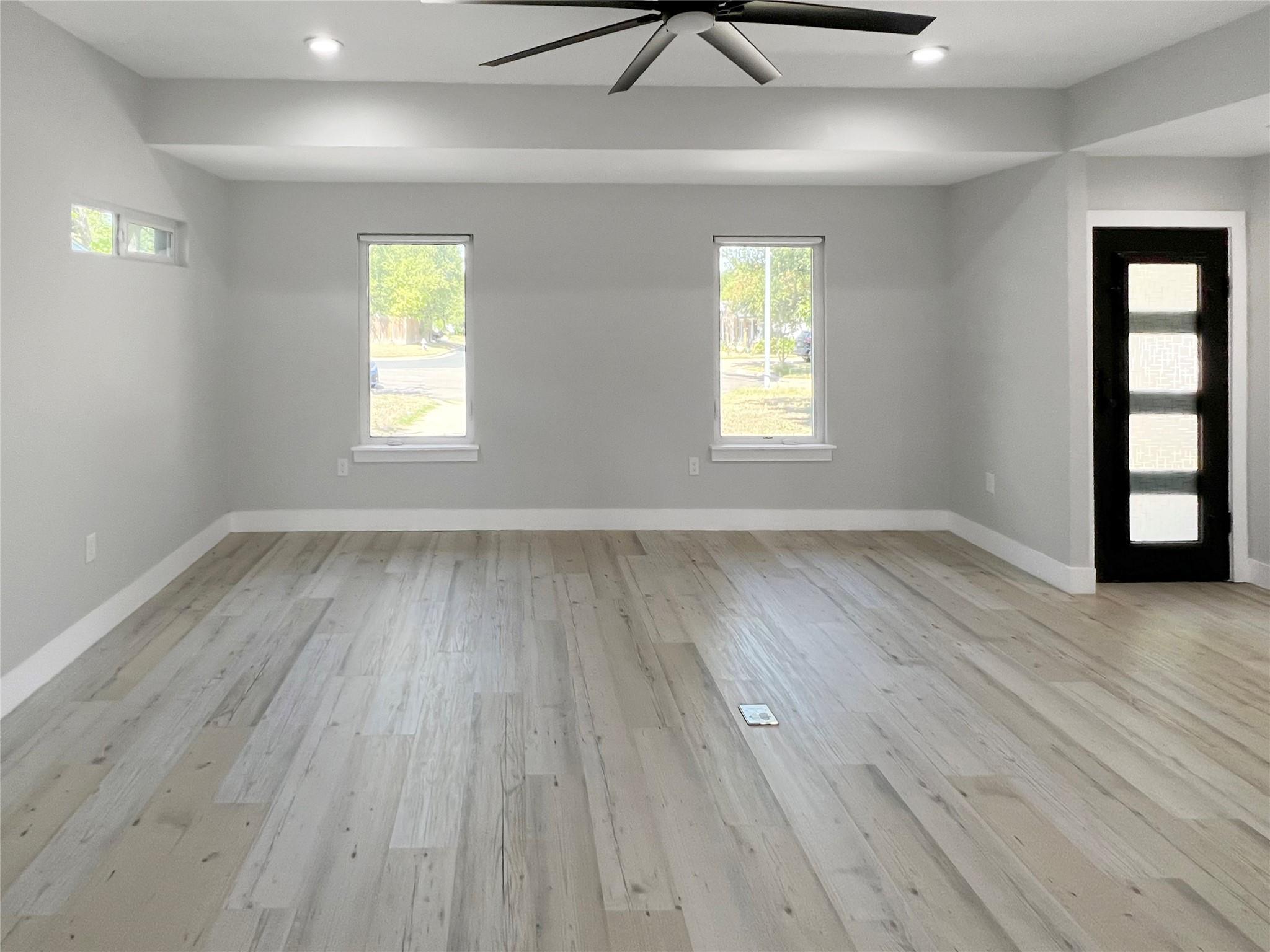 9614 Newfoundland Cir Property Photo 12