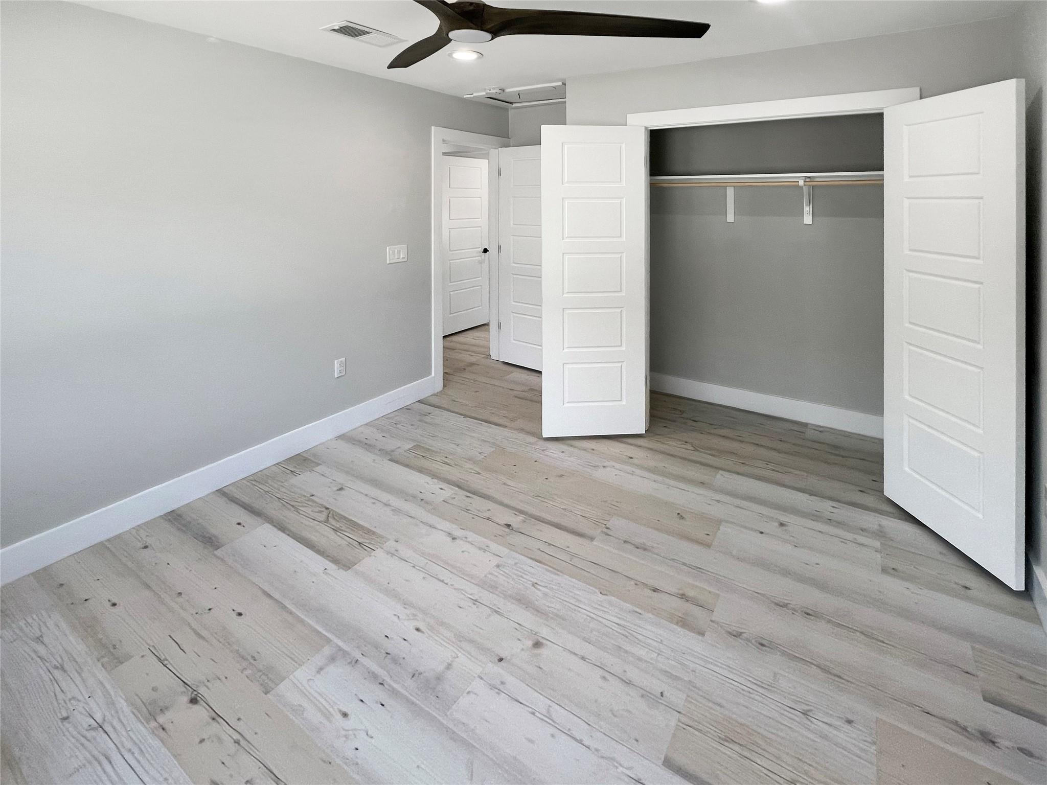 9614 Newfoundland Cir Property Photo 27