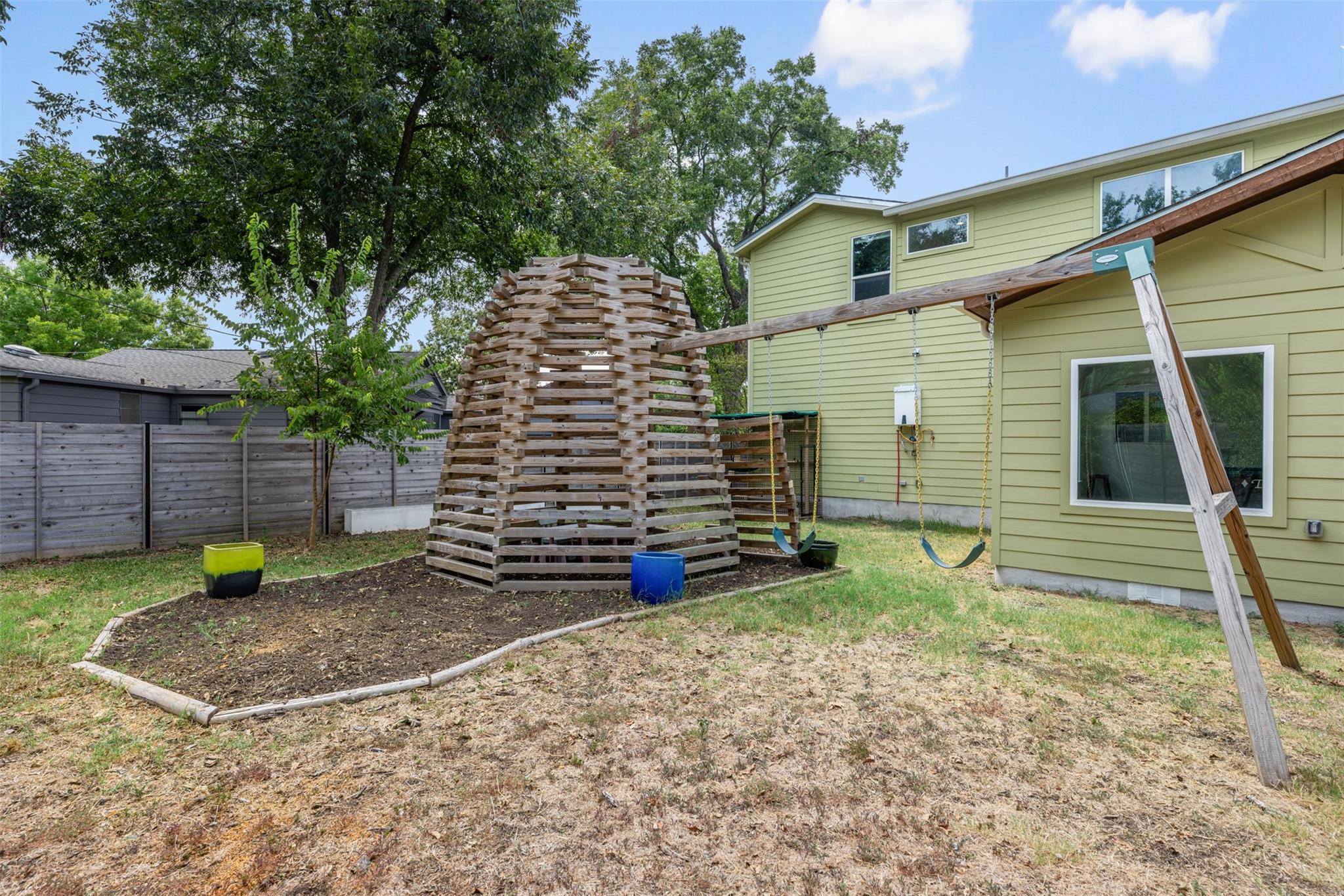 7303 Woodrow Ave Property Photo 40