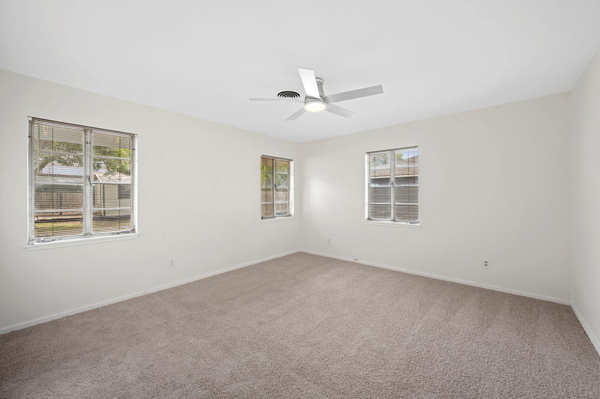 5807 Wynona Ave Property Photo 7