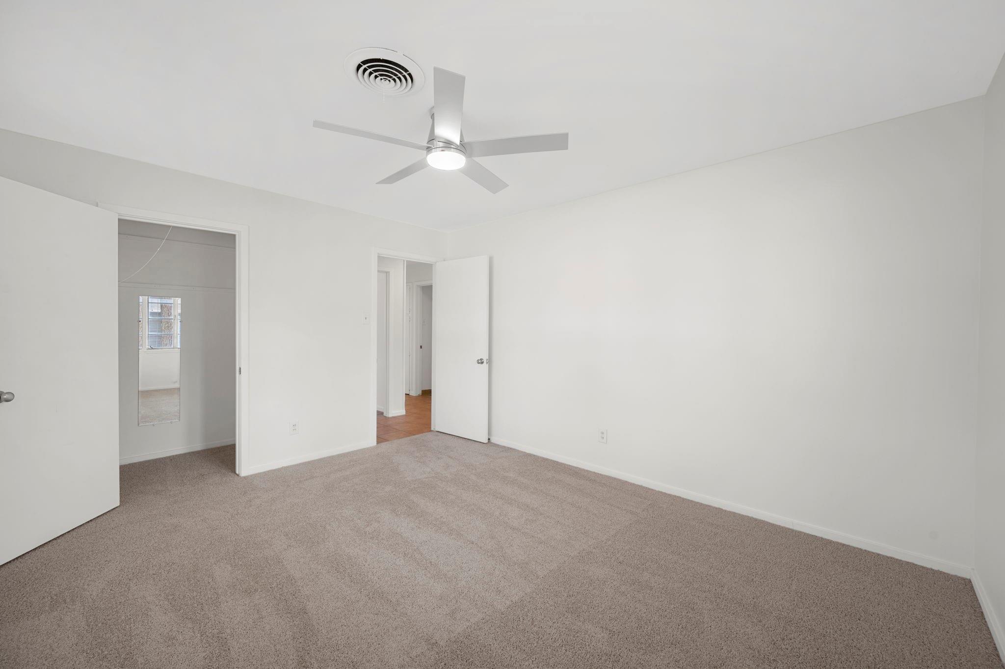 5807 Wynona Ave Property Photo 12