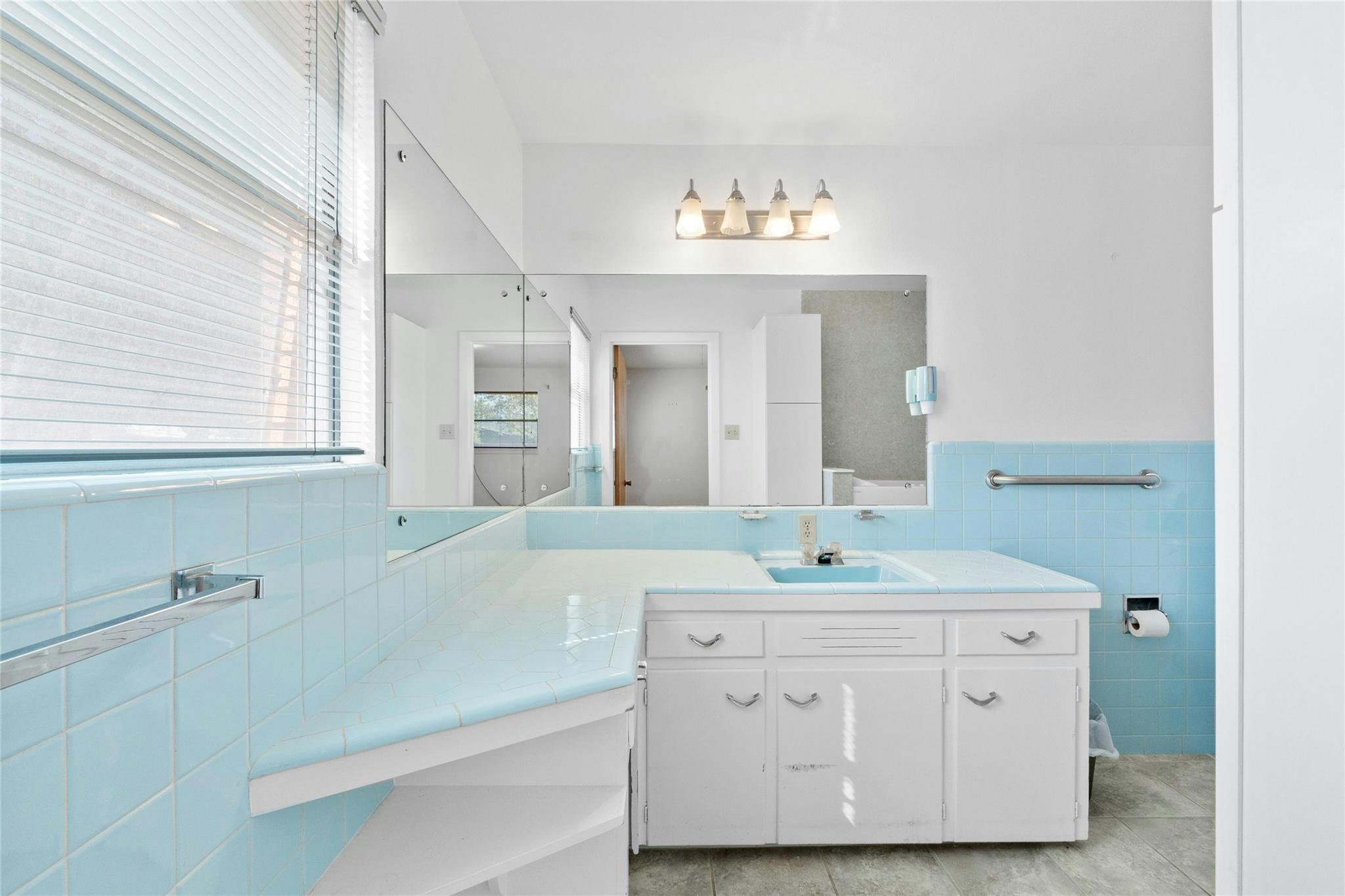 1311 Ridgehaven Dr Property Photo 15