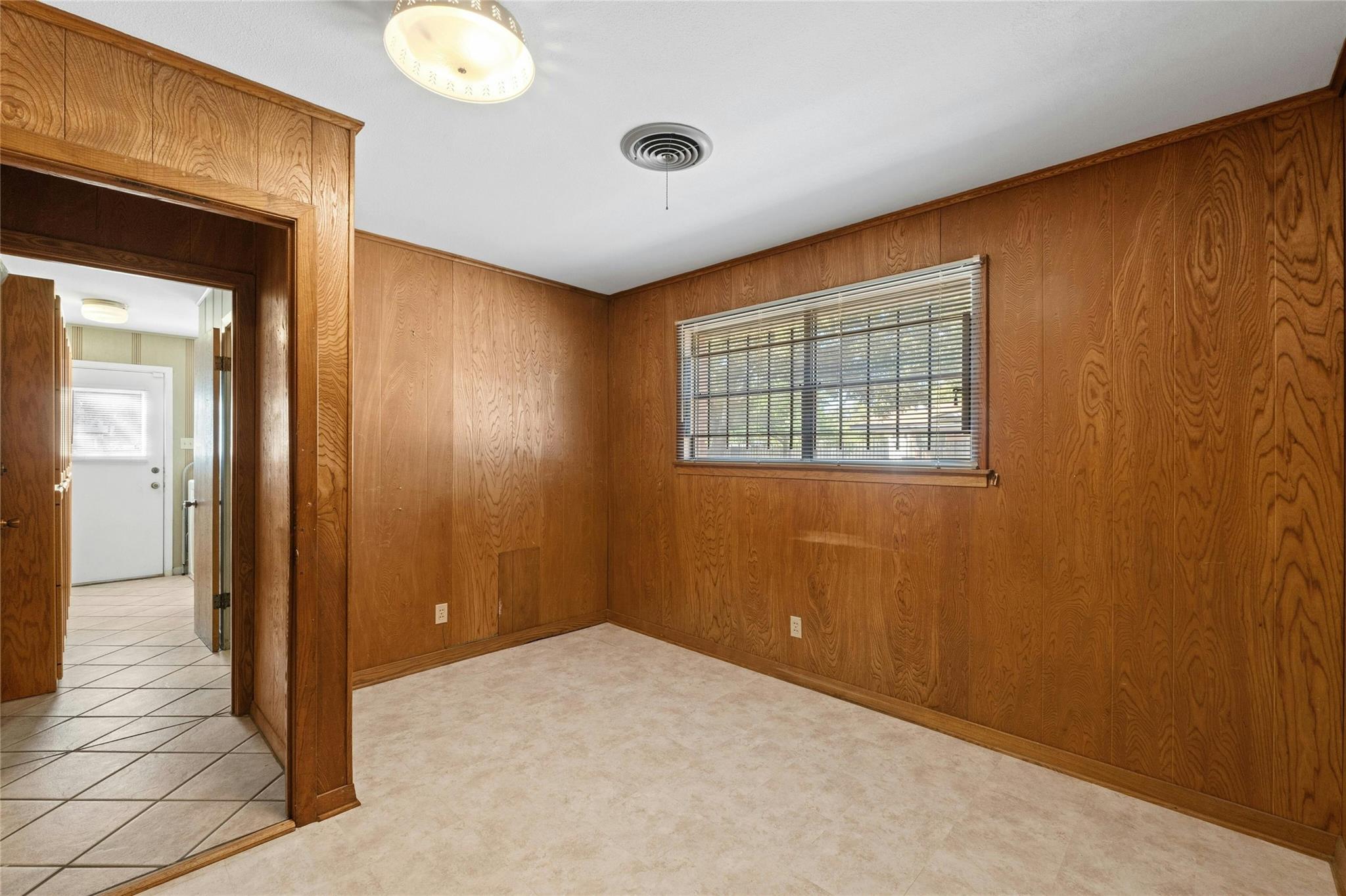 1311 Ridgehaven Dr Property Photo 17