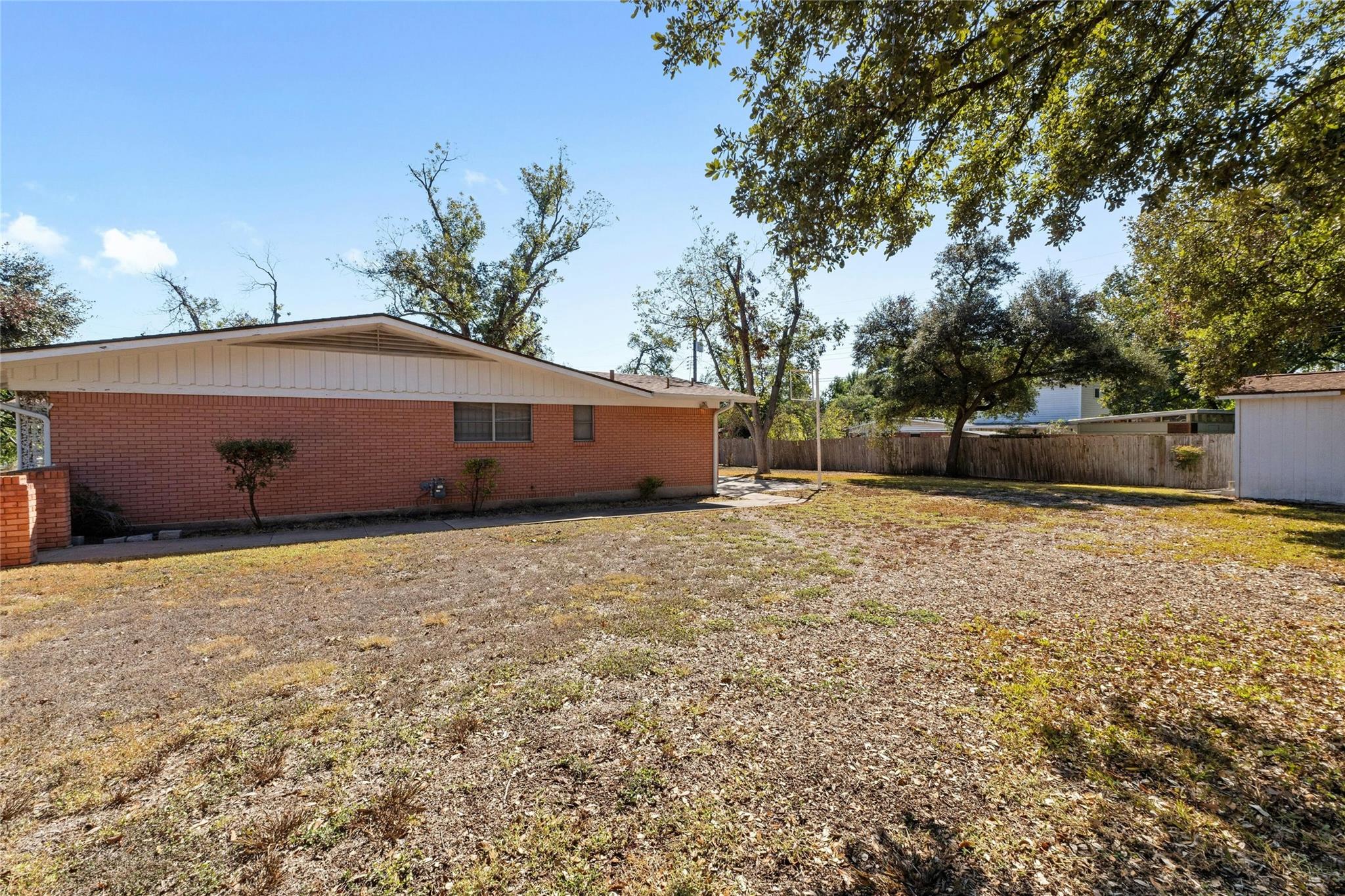1311 Ridgehaven Dr Property Photo 31