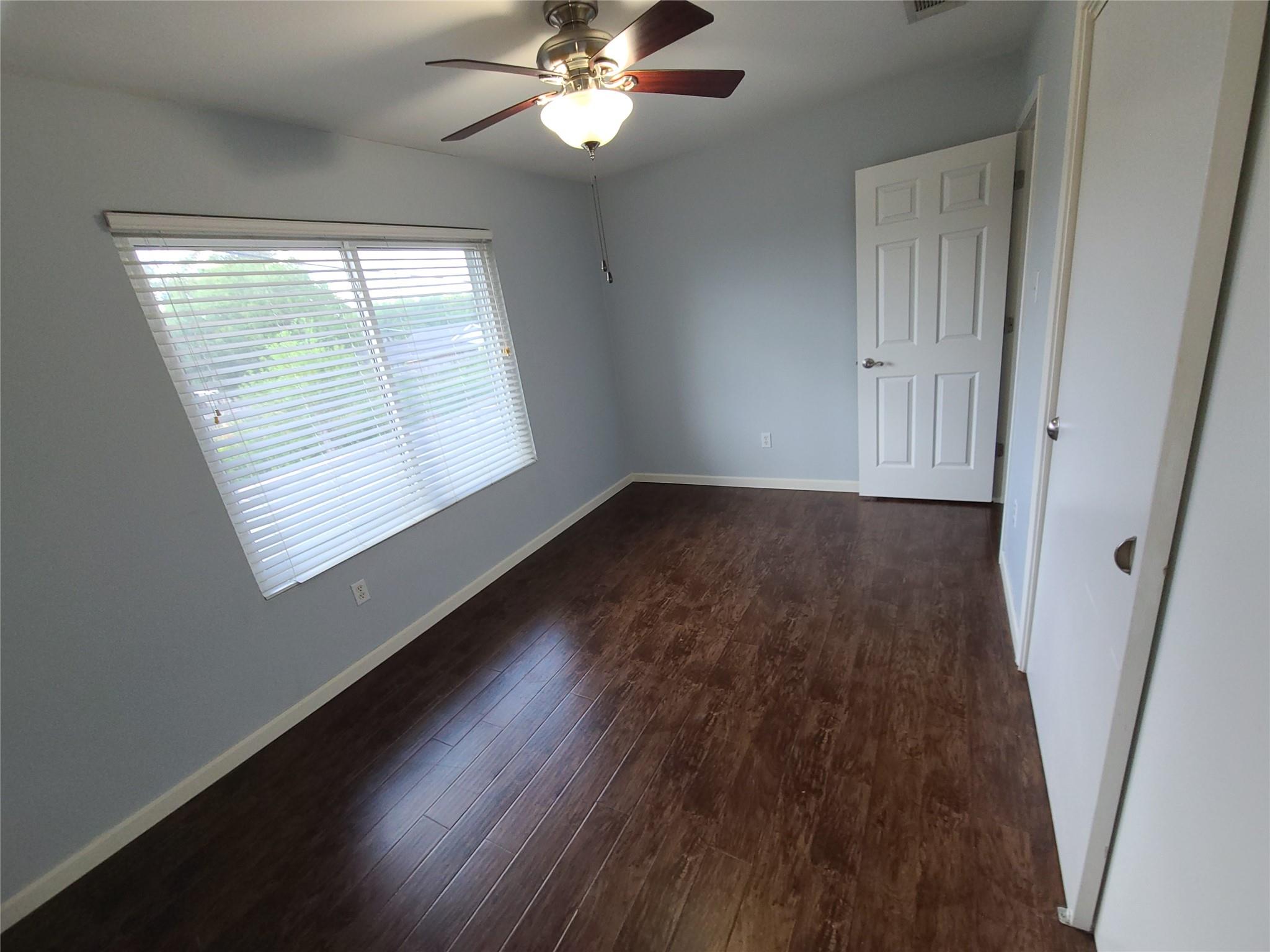 2450 Ashdale Dr C-224 Property Photo 10