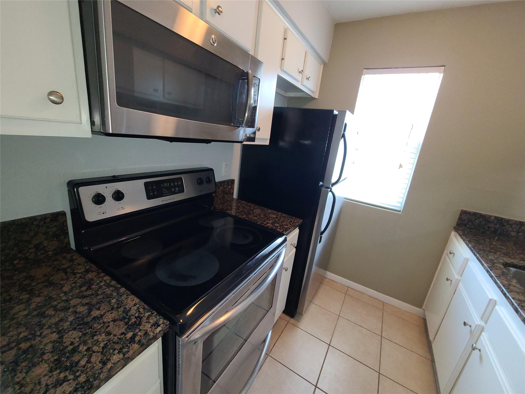 2450 Ashdale Dr C-224 Property Photo 19