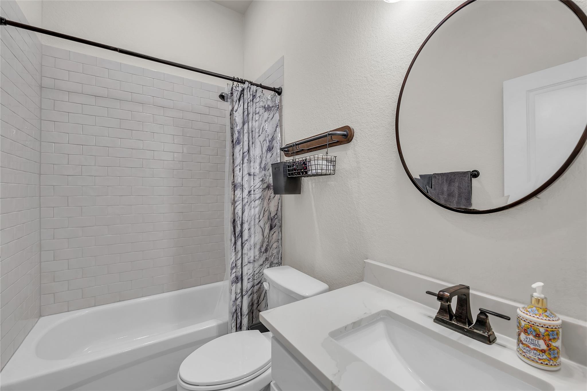 614 Stonehouse Ln Property Photo 15
