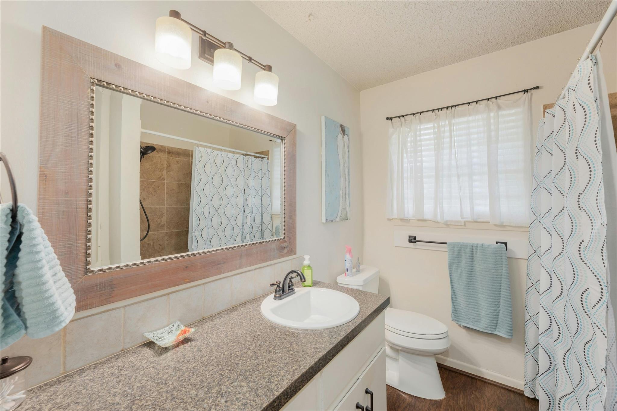 314 Julie St Property Photo 23