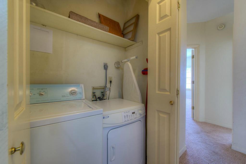 915 W 23rd St 109 Property Photo 11