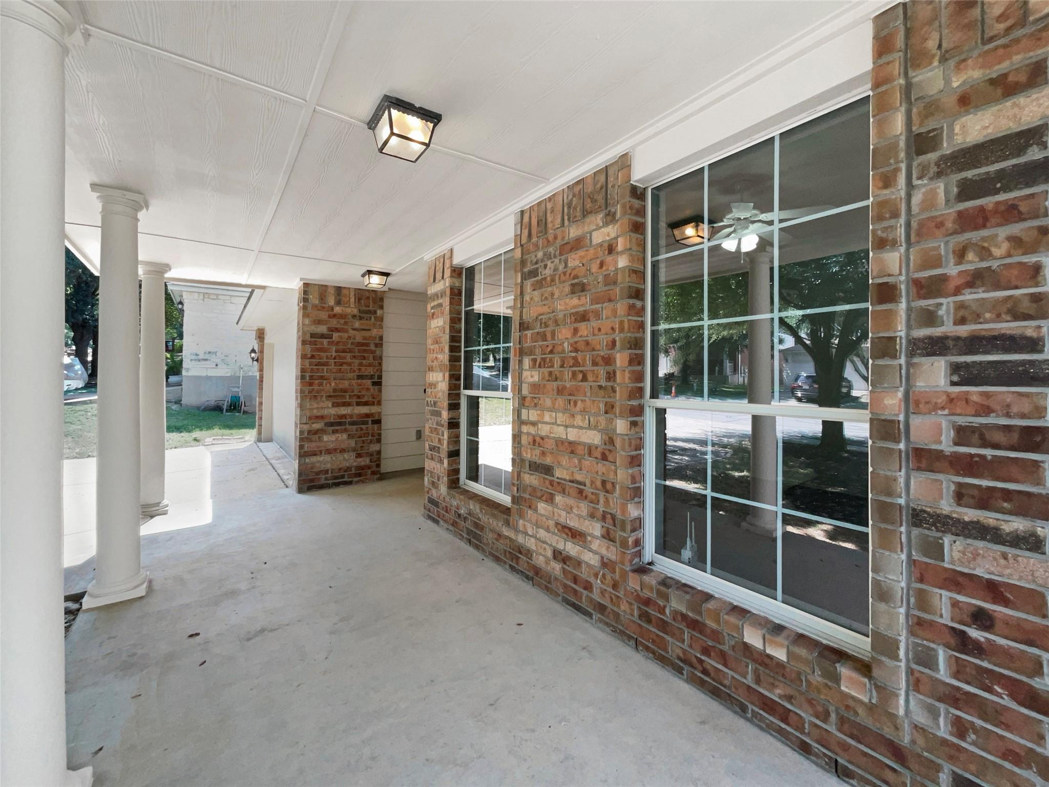 536 Fort Thomas Pl Property Photo 8