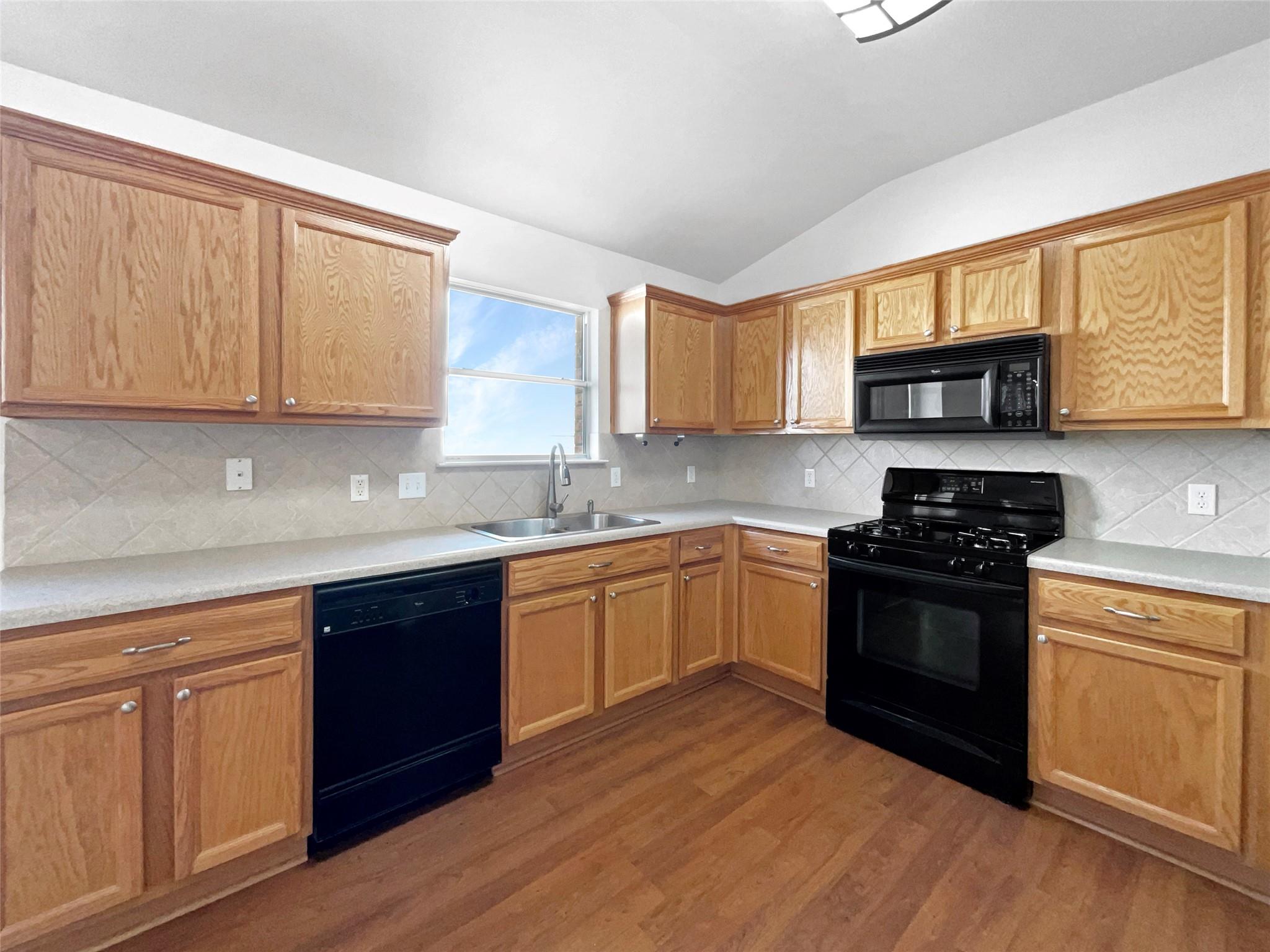 536 Fort Thomas Pl Property Photo 12