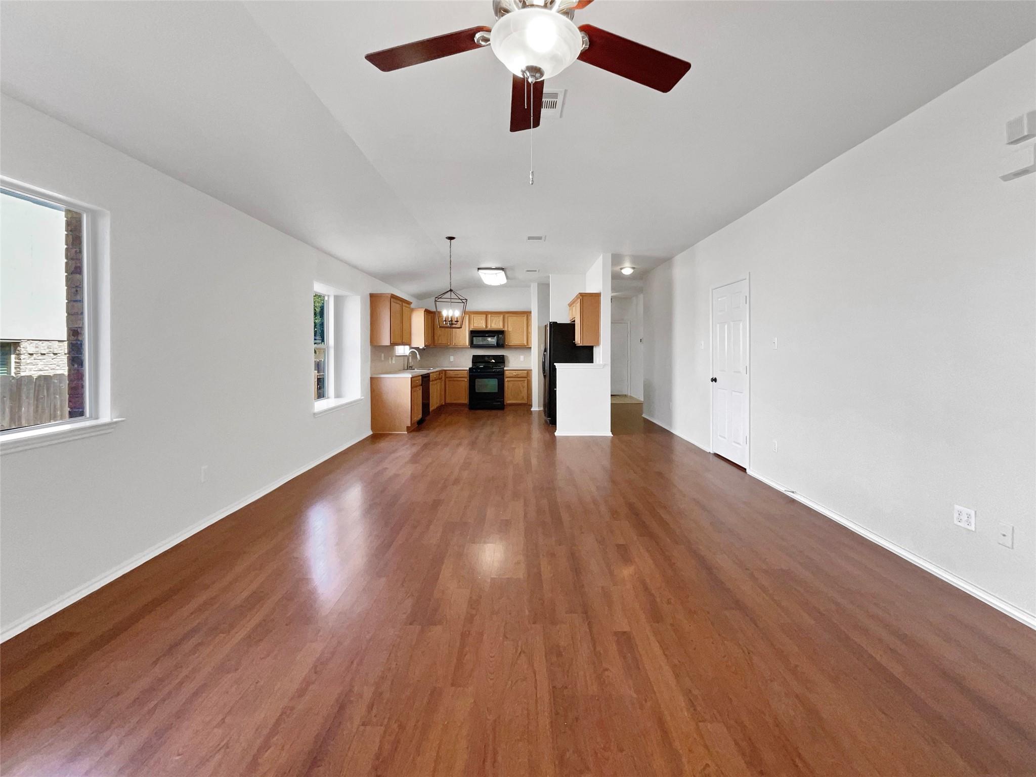 536 Fort Thomas Pl Property Photo 14