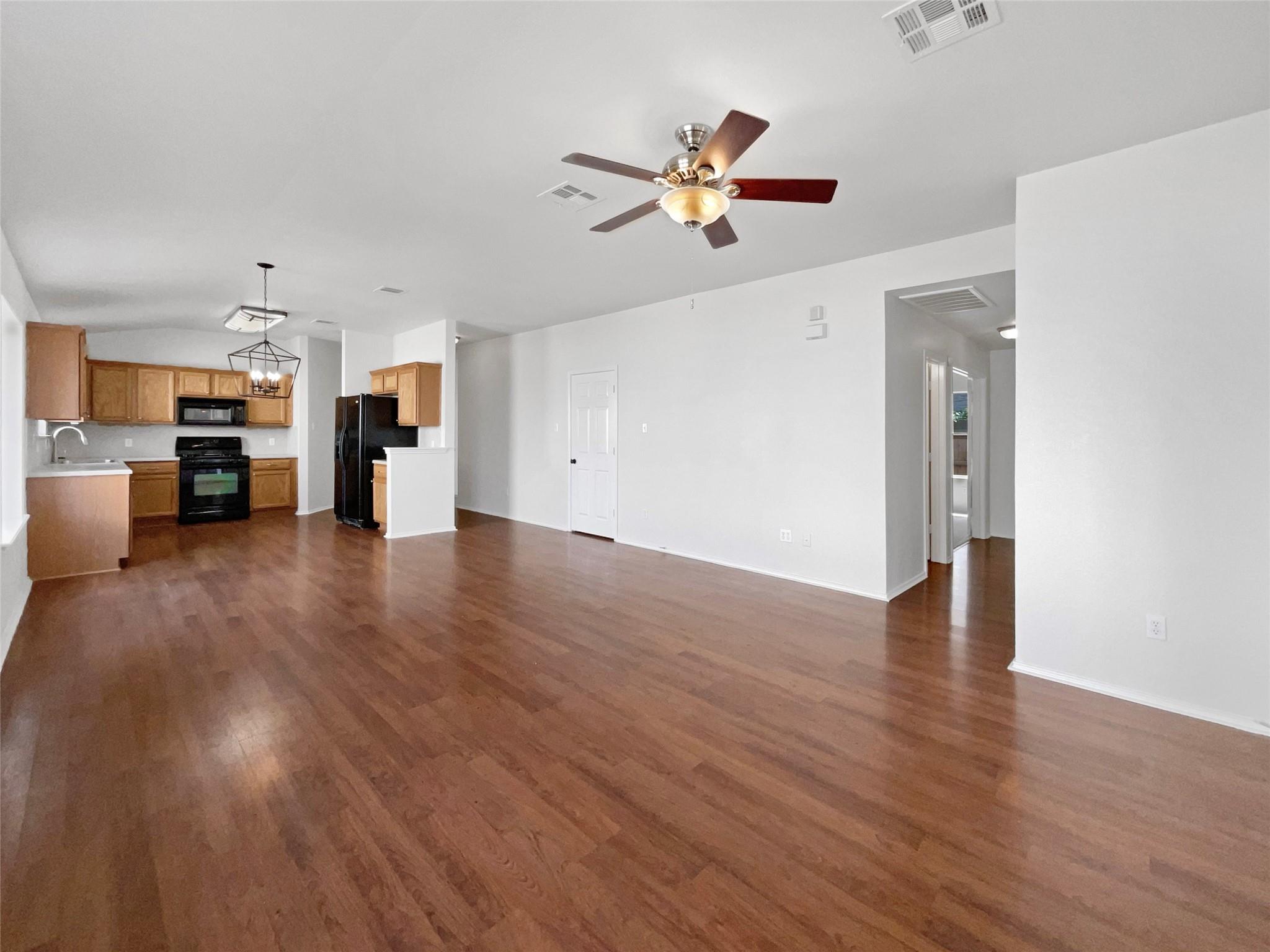 536 Fort Thomas Pl Property Photo 15