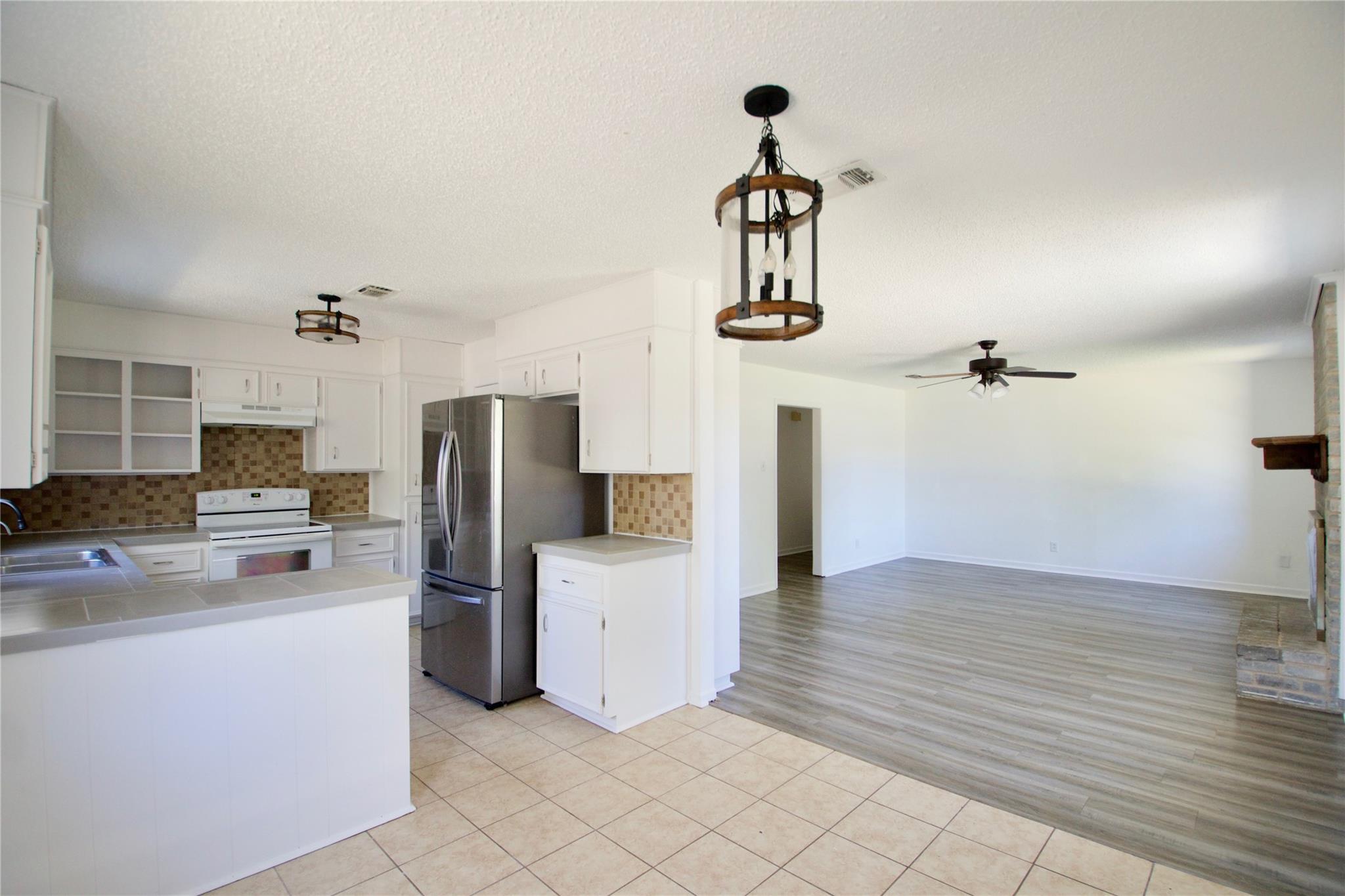 1707 Godman St Property Photo 34