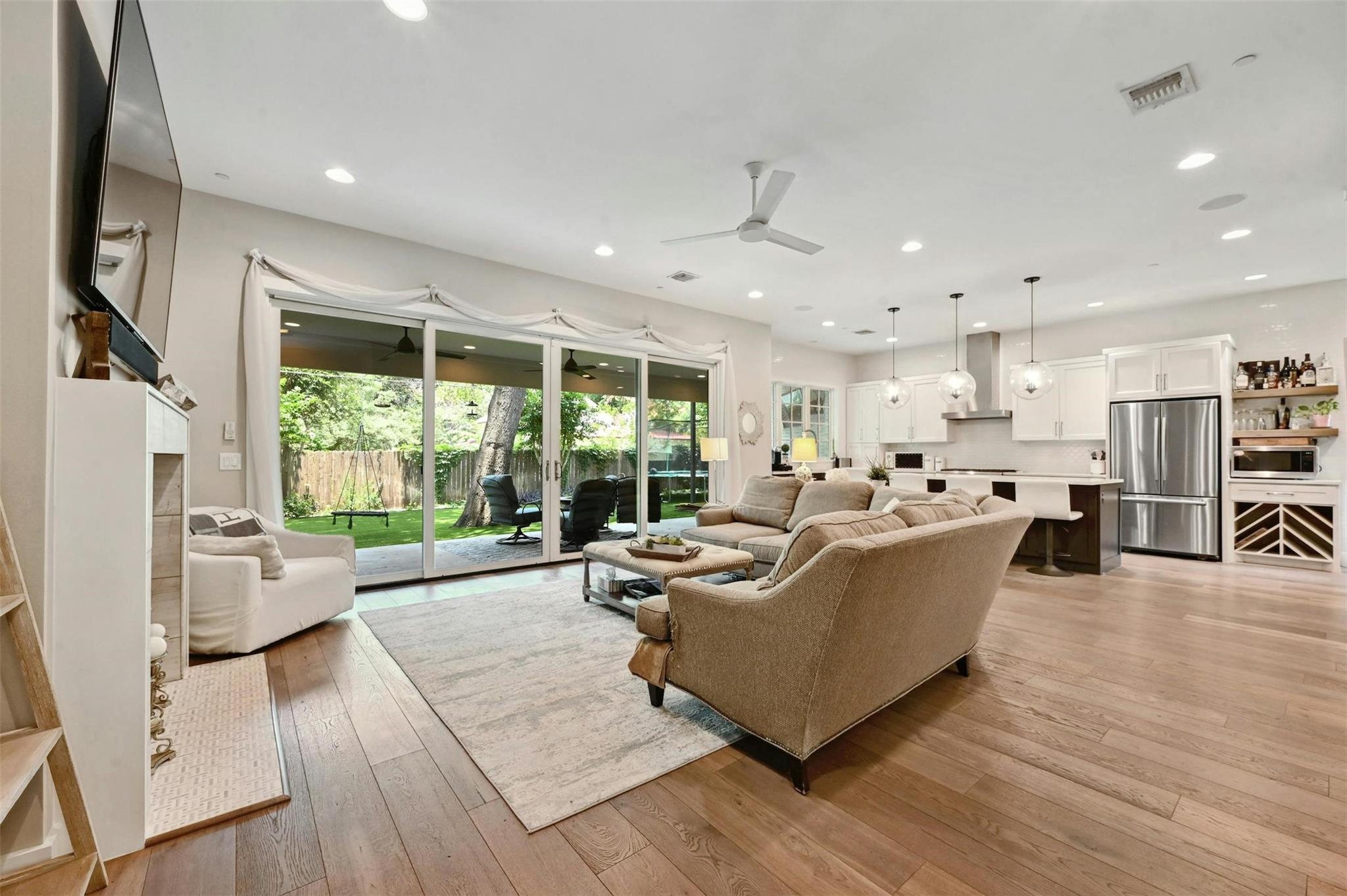 3400 Oakmont Blvd Property Photo 6
