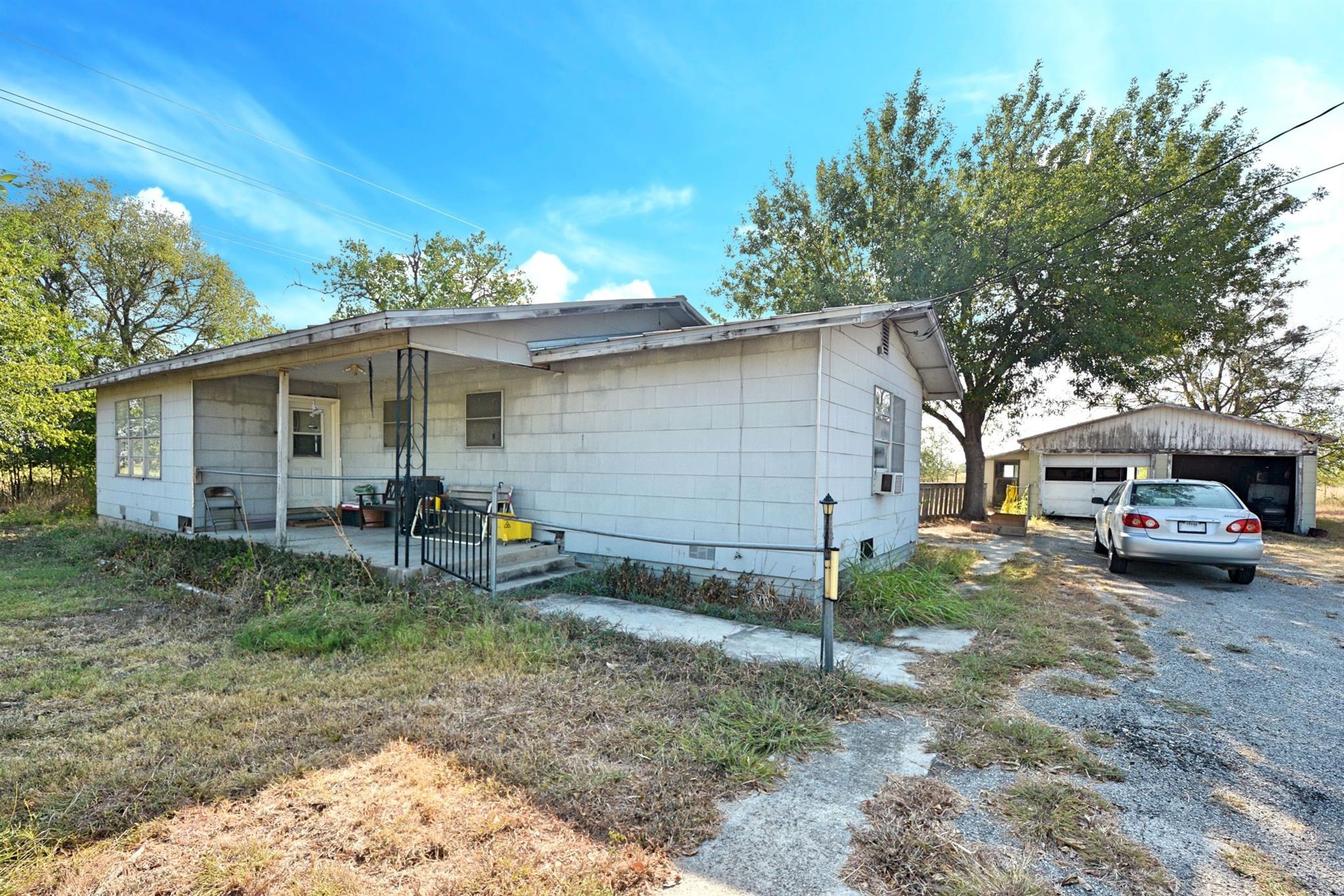 190 Prairie View Rd Property Photo 8