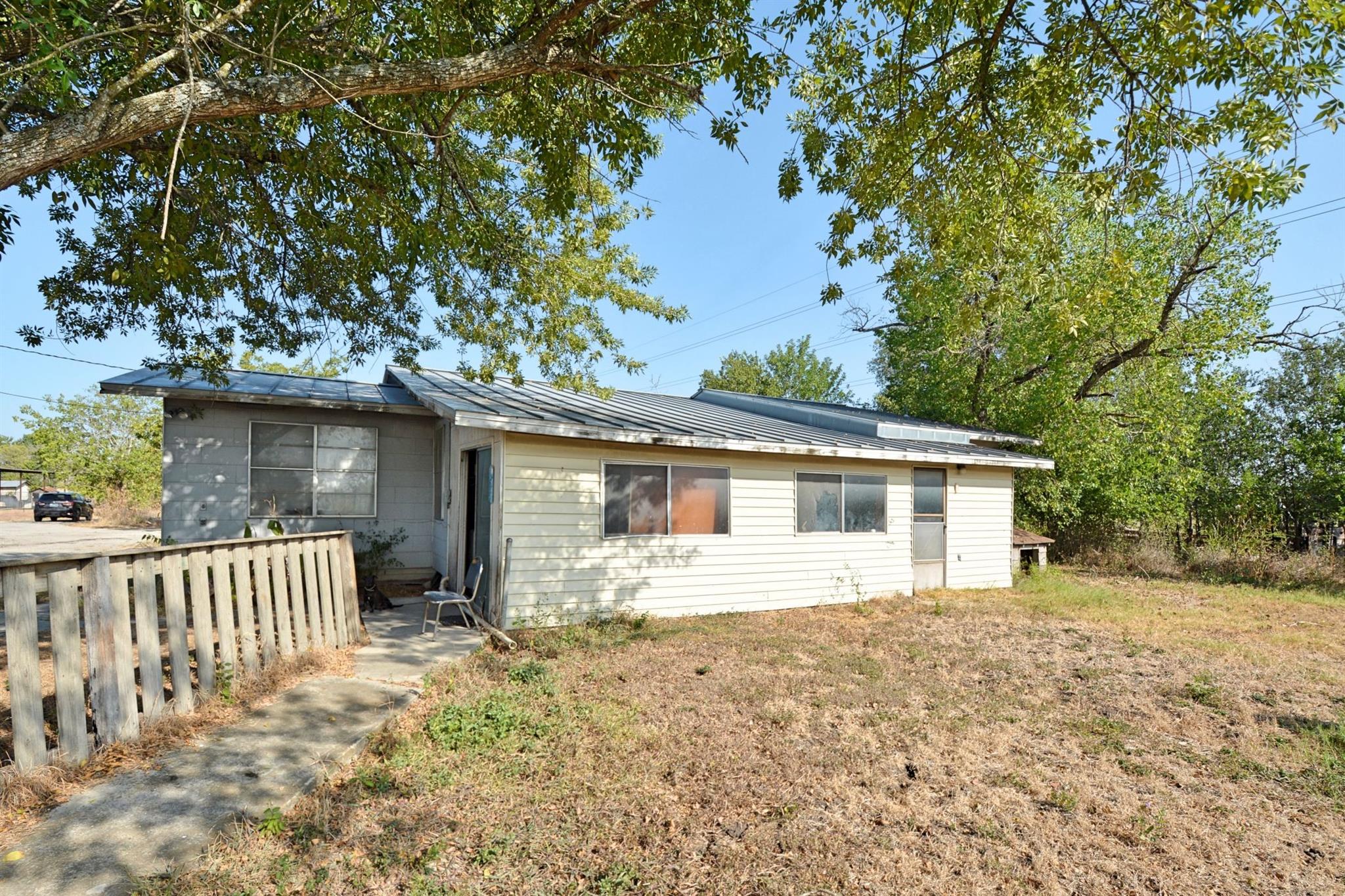 190 Prairie View Rd Property Photo 10
