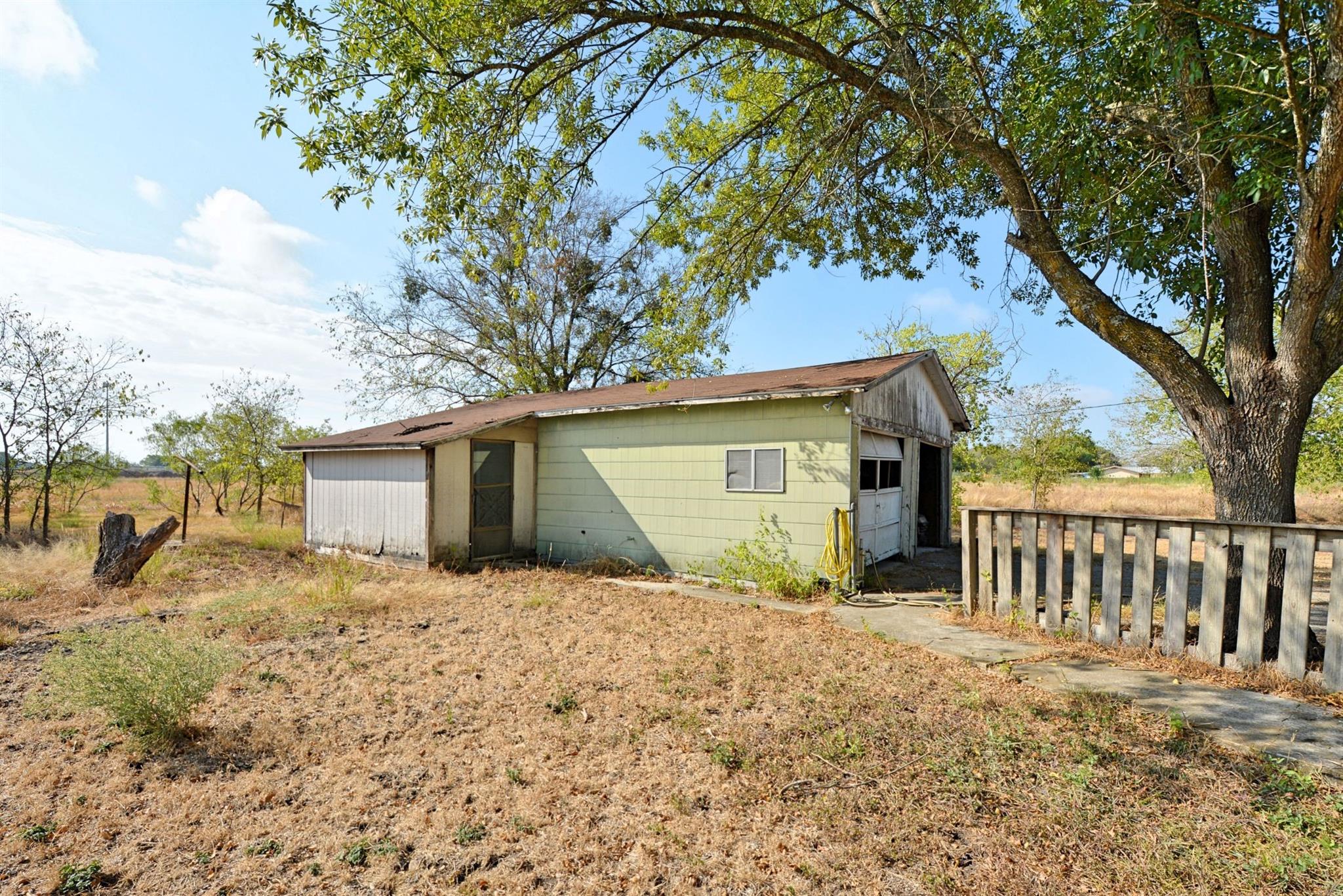 190 Prairie View Rd Property Photo 11