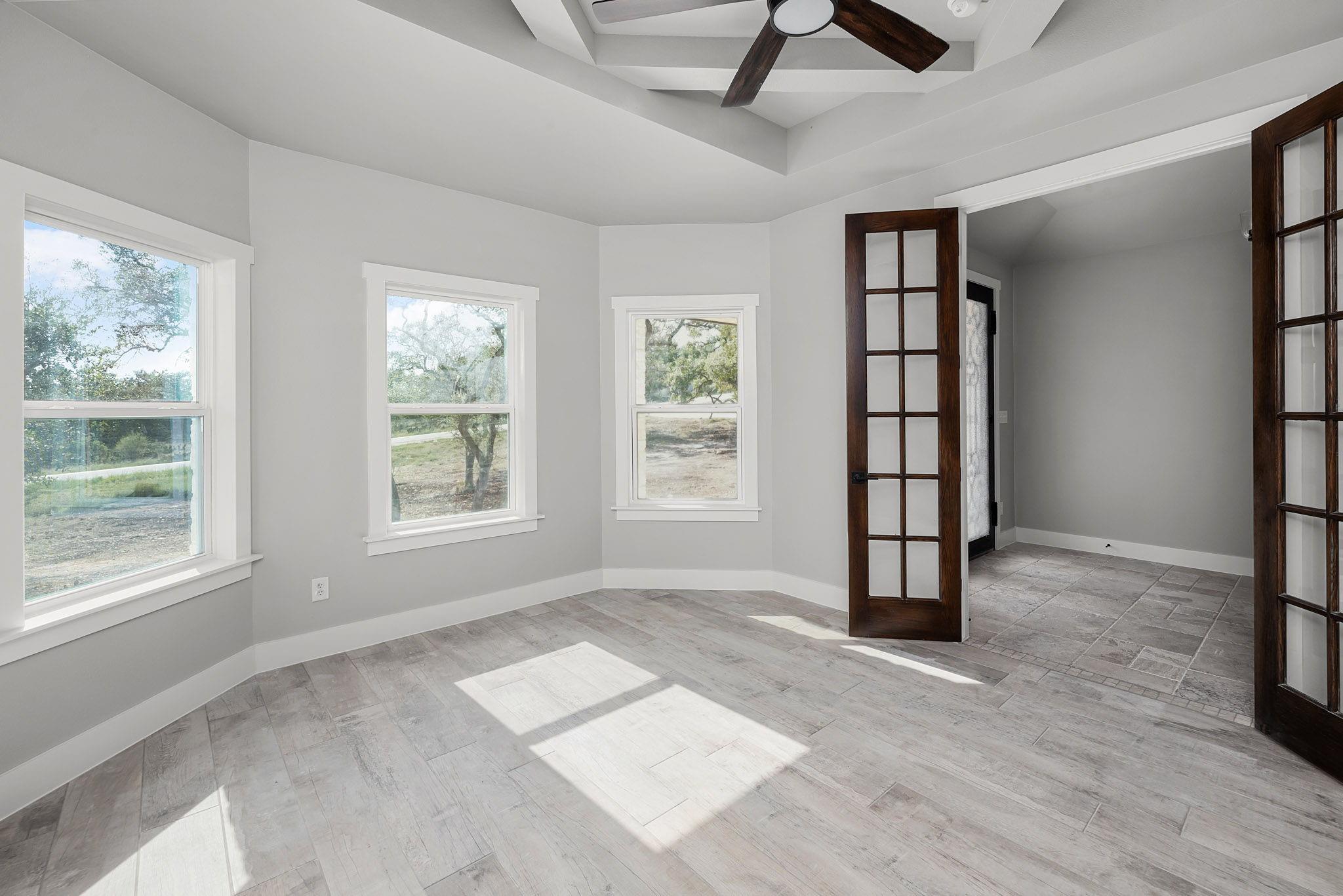 1522 Shady Holw Property Photo 6