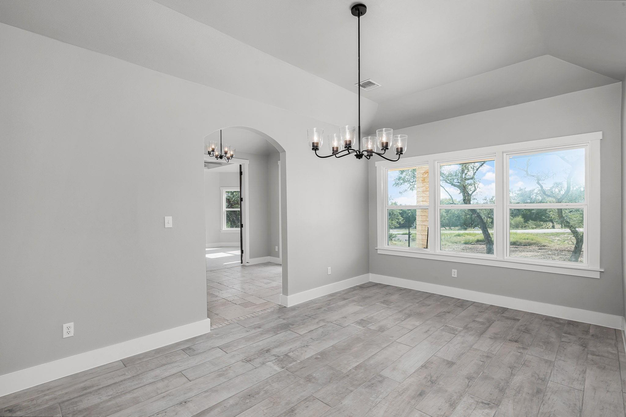 1522 Shady Holw Property Photo 8