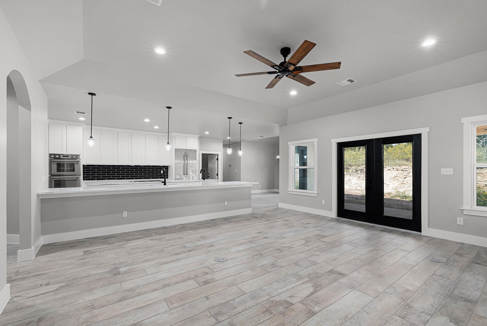 1522 Shady Holw Property Photo 10