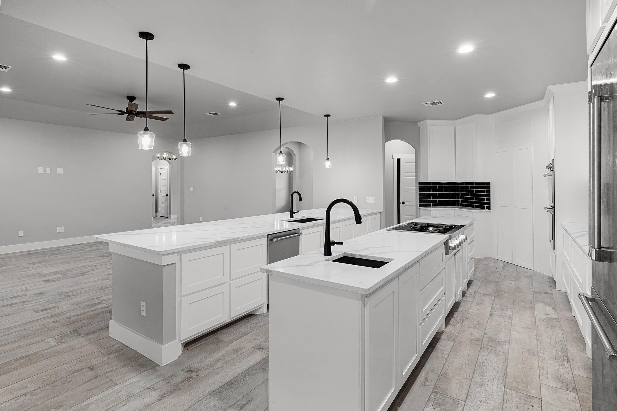 1522 Shady Holw Property Photo 13