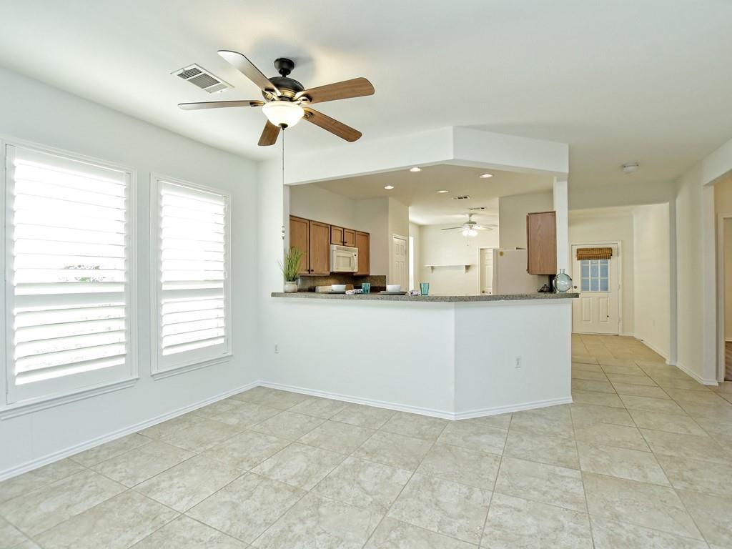119 Hampton Cir Property Photo 7