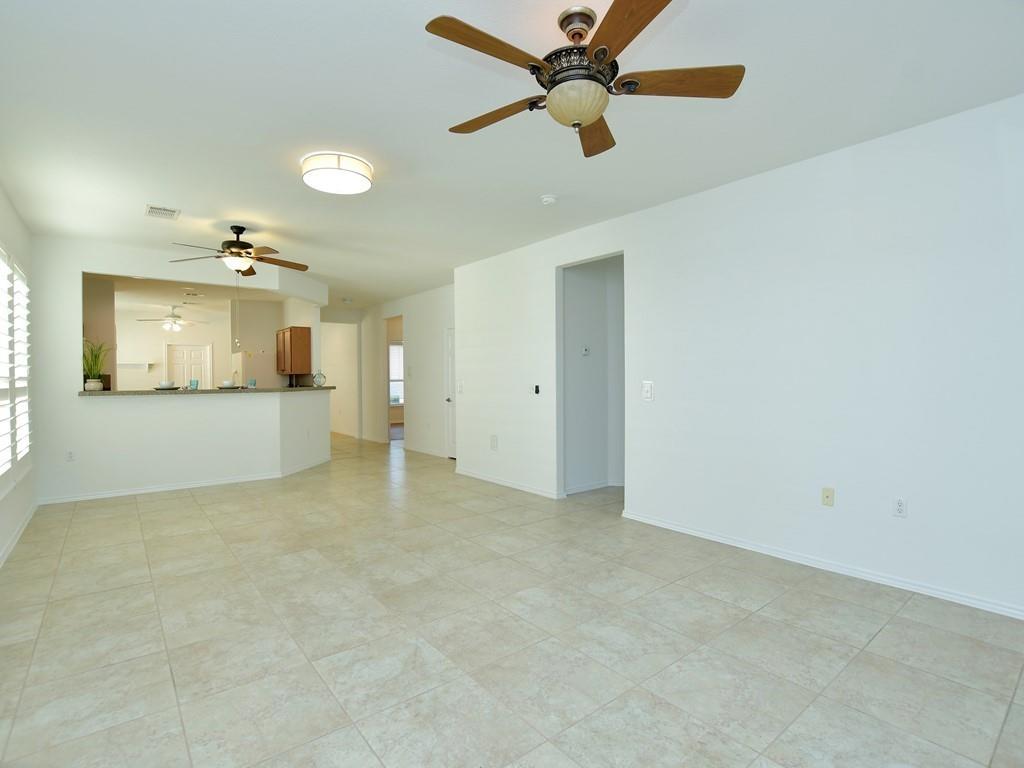 119 Hampton Cir Property Photo 11