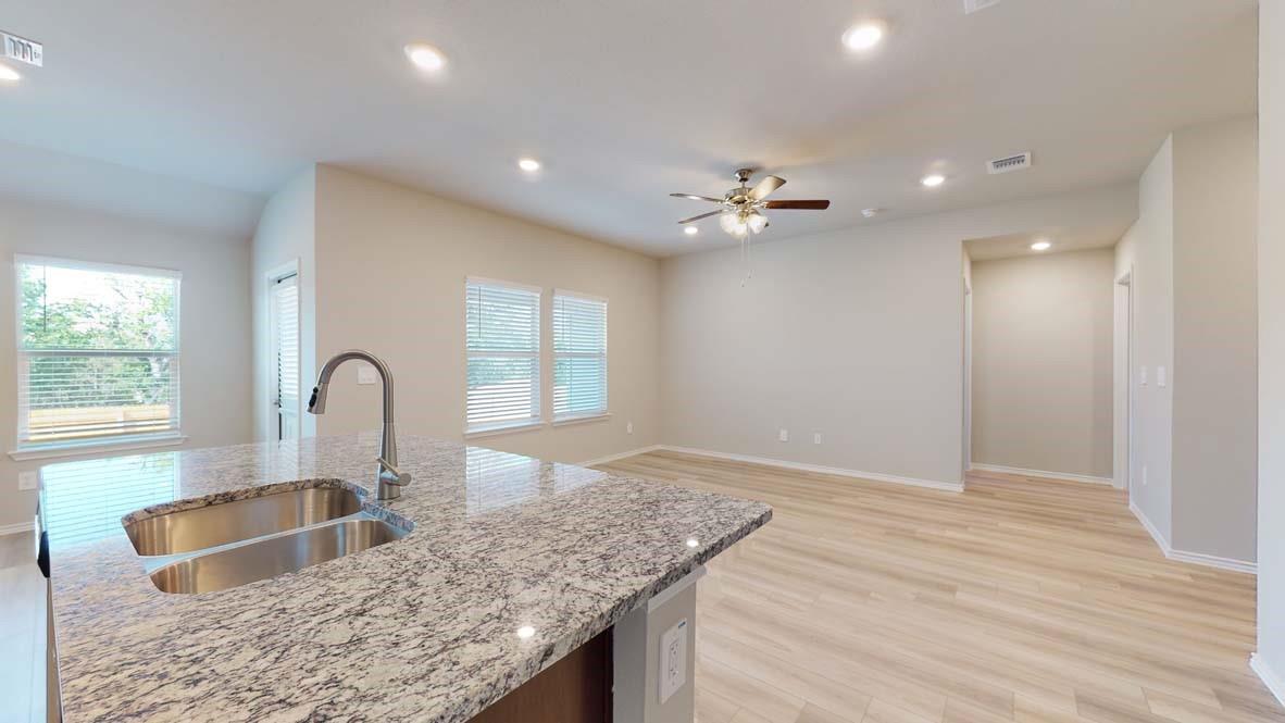 136 Walk Way Property Photo 12