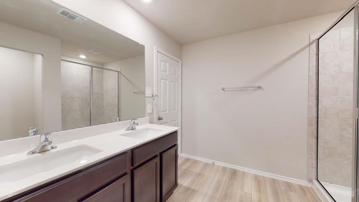 136 Walk Way Property Photo 16